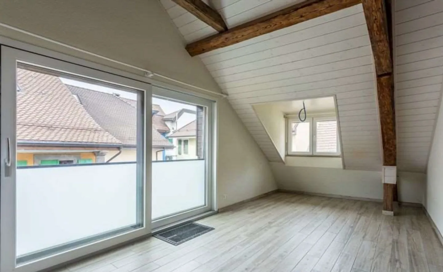 Proprietà di rendimento con 6 appartamenti a Moudon ristrutturata - Foto 8 di 14