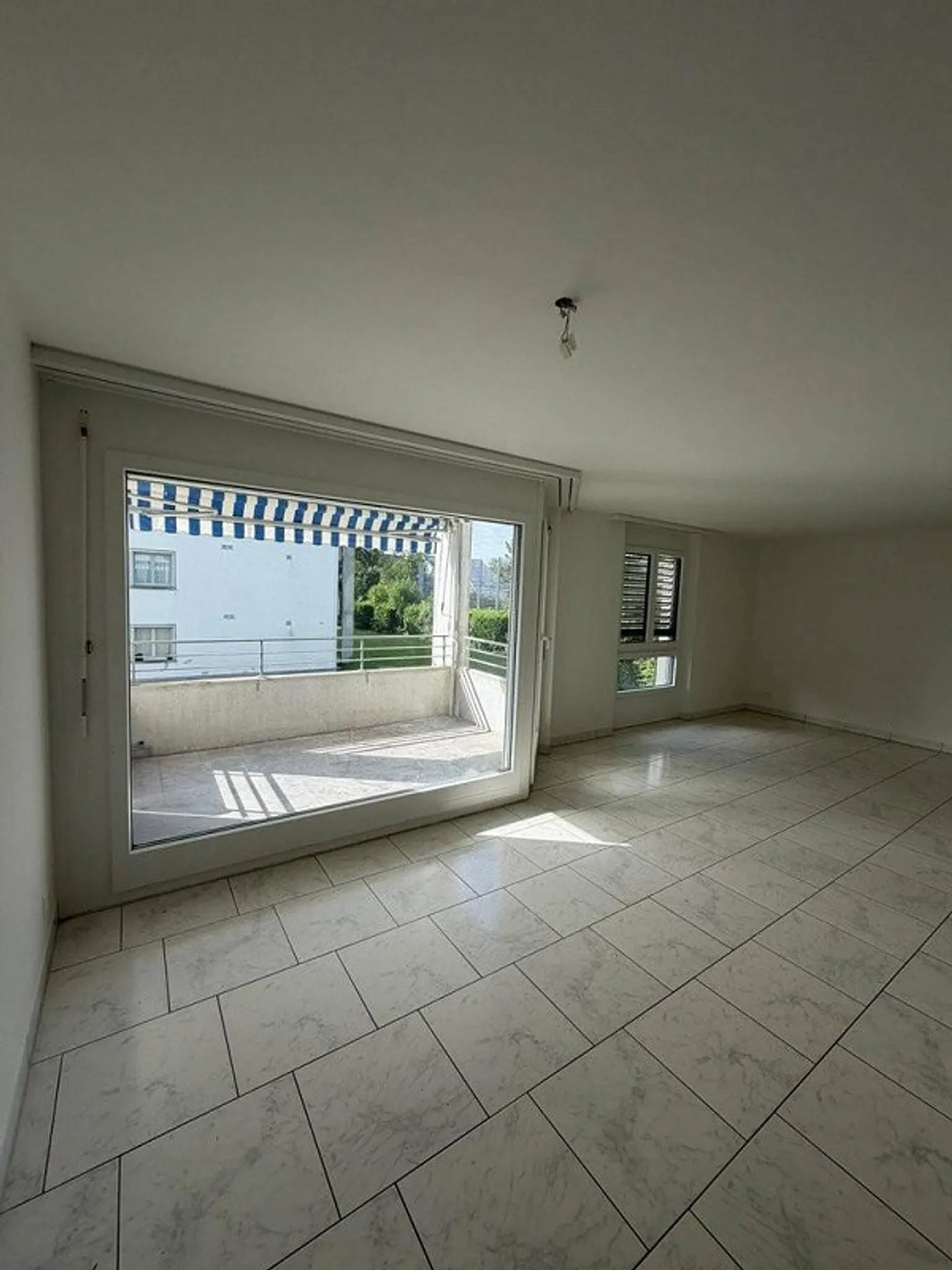 Elegante Familienwohnung in Meilen - Foto 2 von 8