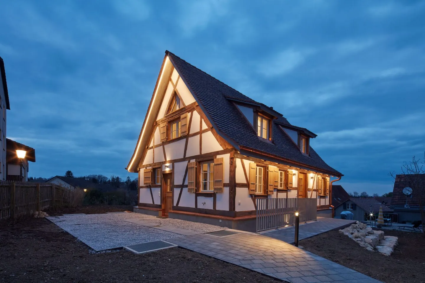 Casa a graticcio indipendente con materiali sostenibili e di alta qualità - Foto 1 di 19