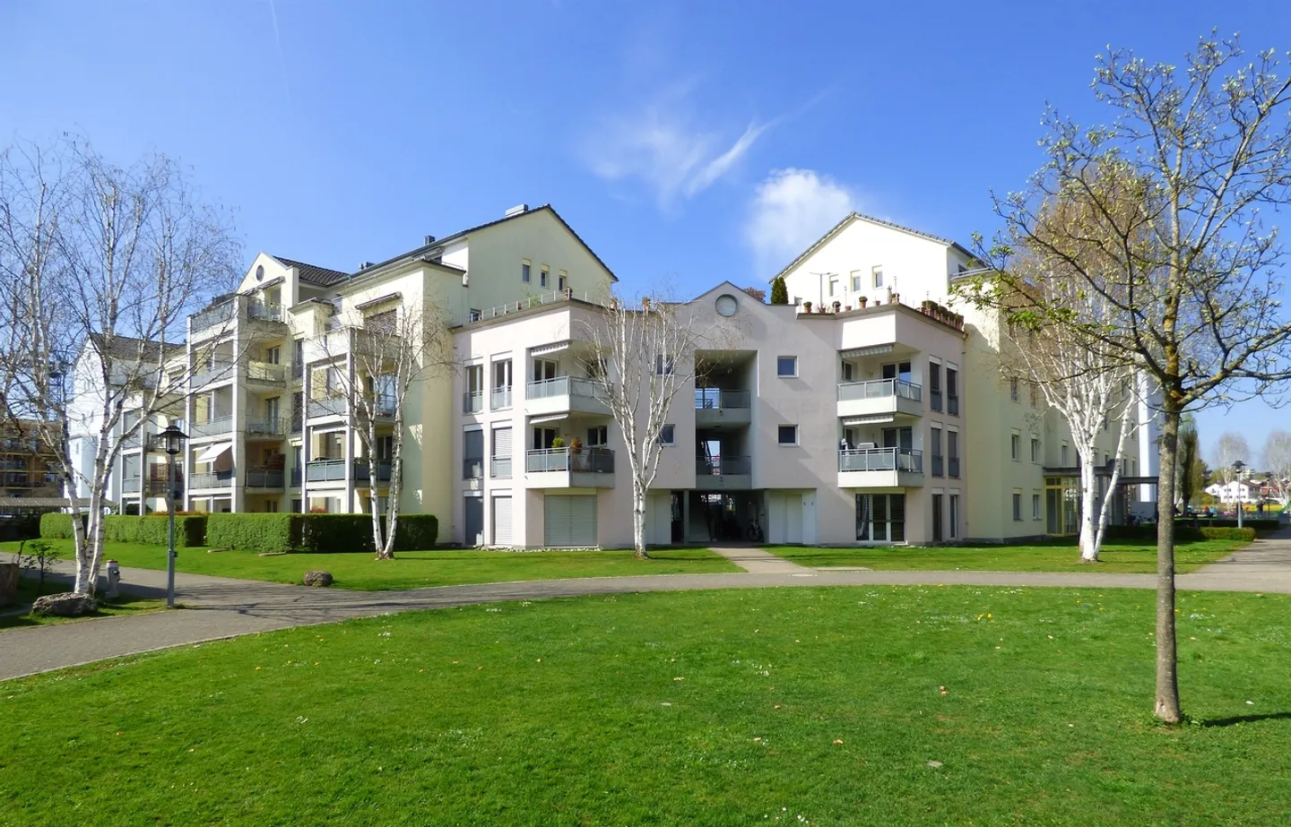 Appartement lumineux à louer - Photo 2 sur 13