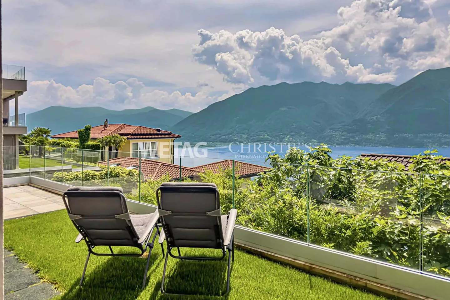 Moderne Wohnung mit Garten und Seeblick - Foto 1 von 13
