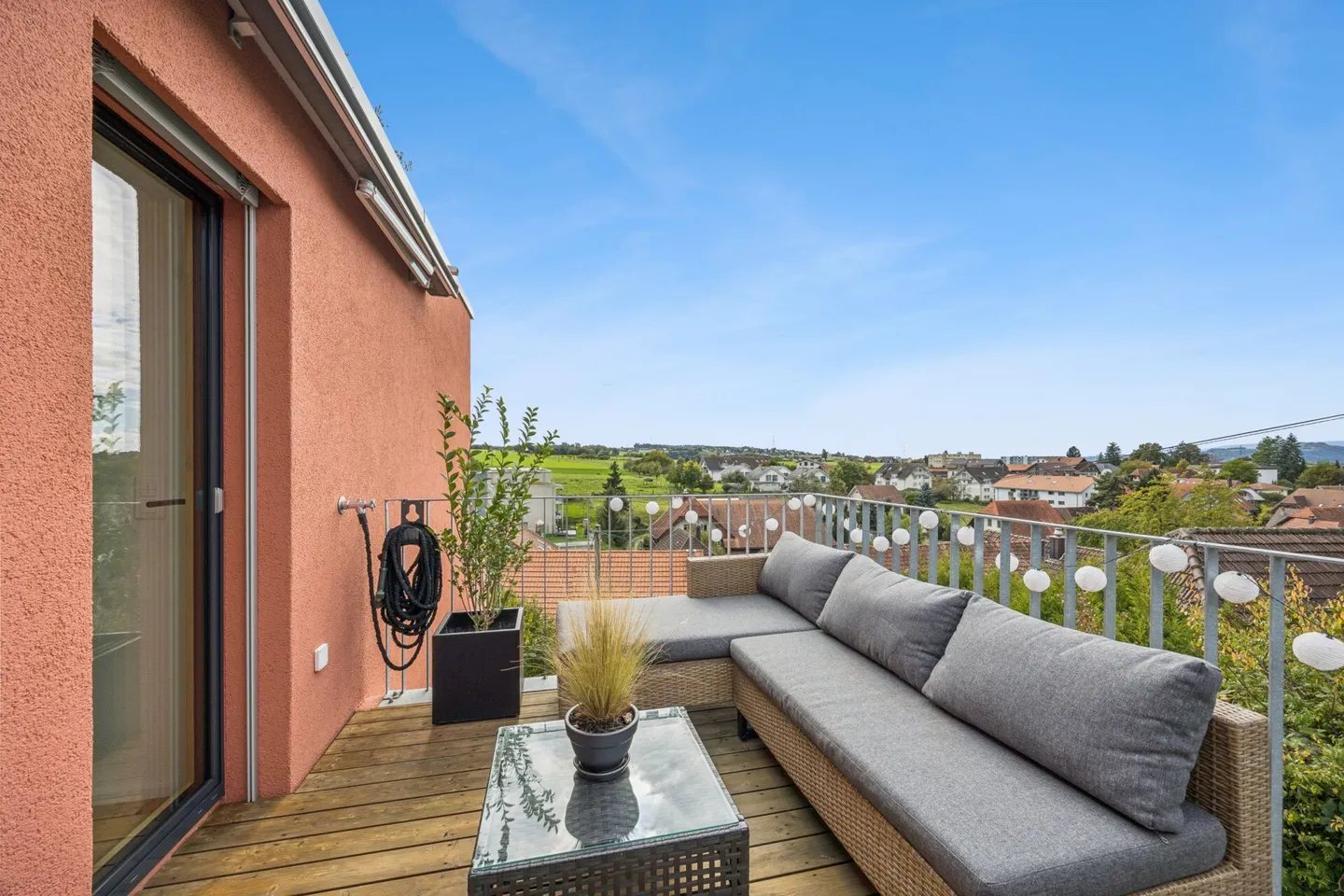 Noble appartement en duplex de 5,5 pièces au-dessus des toits de Kerzers - Photo 11 sur 14