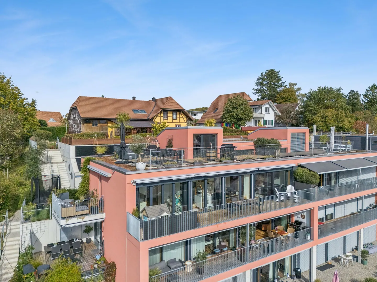 Noble appartement en duplex de 5,5 pièces au-dessus des toits de Kerzers - Photo 12 sur 14