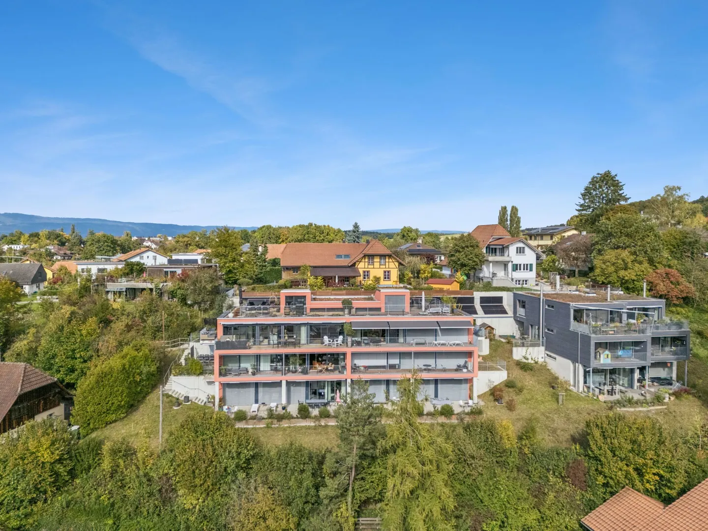 Noble appartement en duplex de 5,5 pièces au-dessus des toits de Kerzers - Photo 13 sur 14