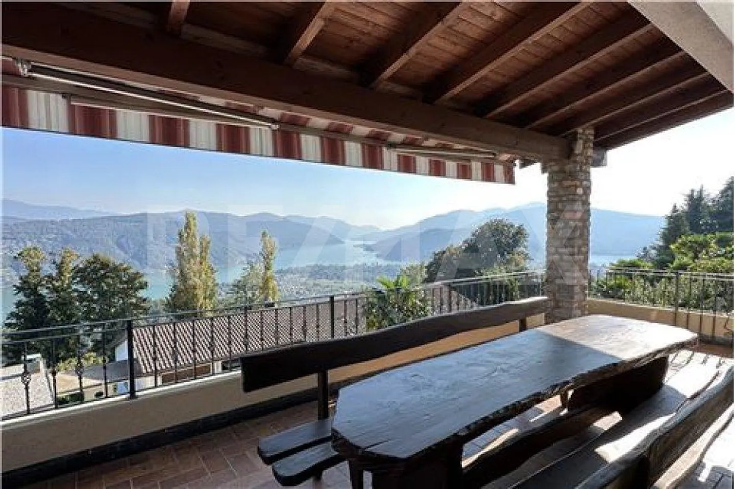 Appartement 5 1/2 pièces avec vue spectaculaire à Vernate - Photo 12 sur 13