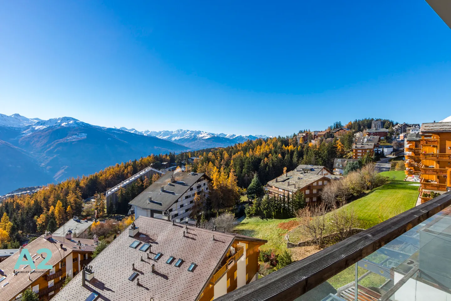 MAGNIFIKANTE WOHNUNG AM EINGANG VON MONTANA MIT PANORAMABLICK - Foto 5 von 13