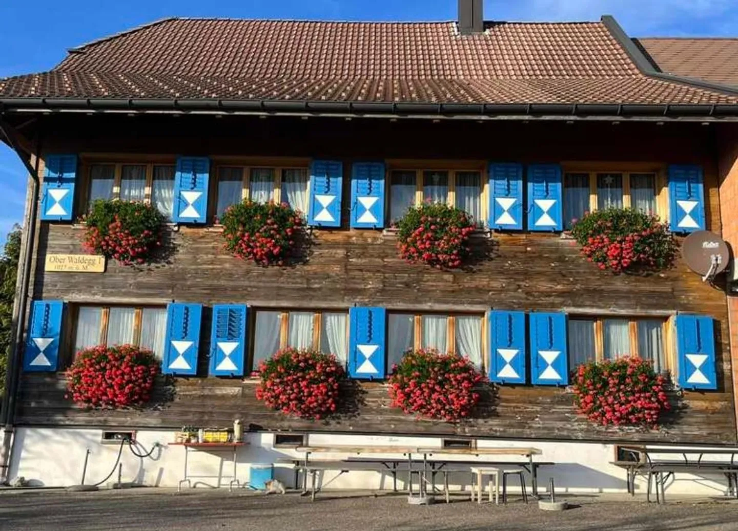 Spacious 5-room holiday apartment with balcony in Menznau - Photo 1 of 8