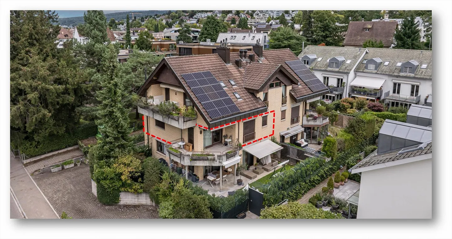 Appartamento affascinante 2½- (3½-) camere con balcone a Zollikon - Foto 1 di 7