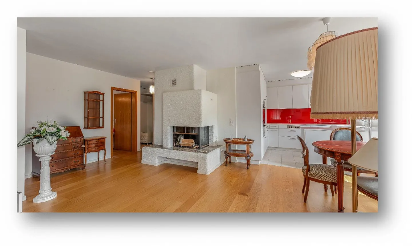 Appartamento affascinante 2½- (3½-) camere con balcone a Zollikon - Foto 4 di 7