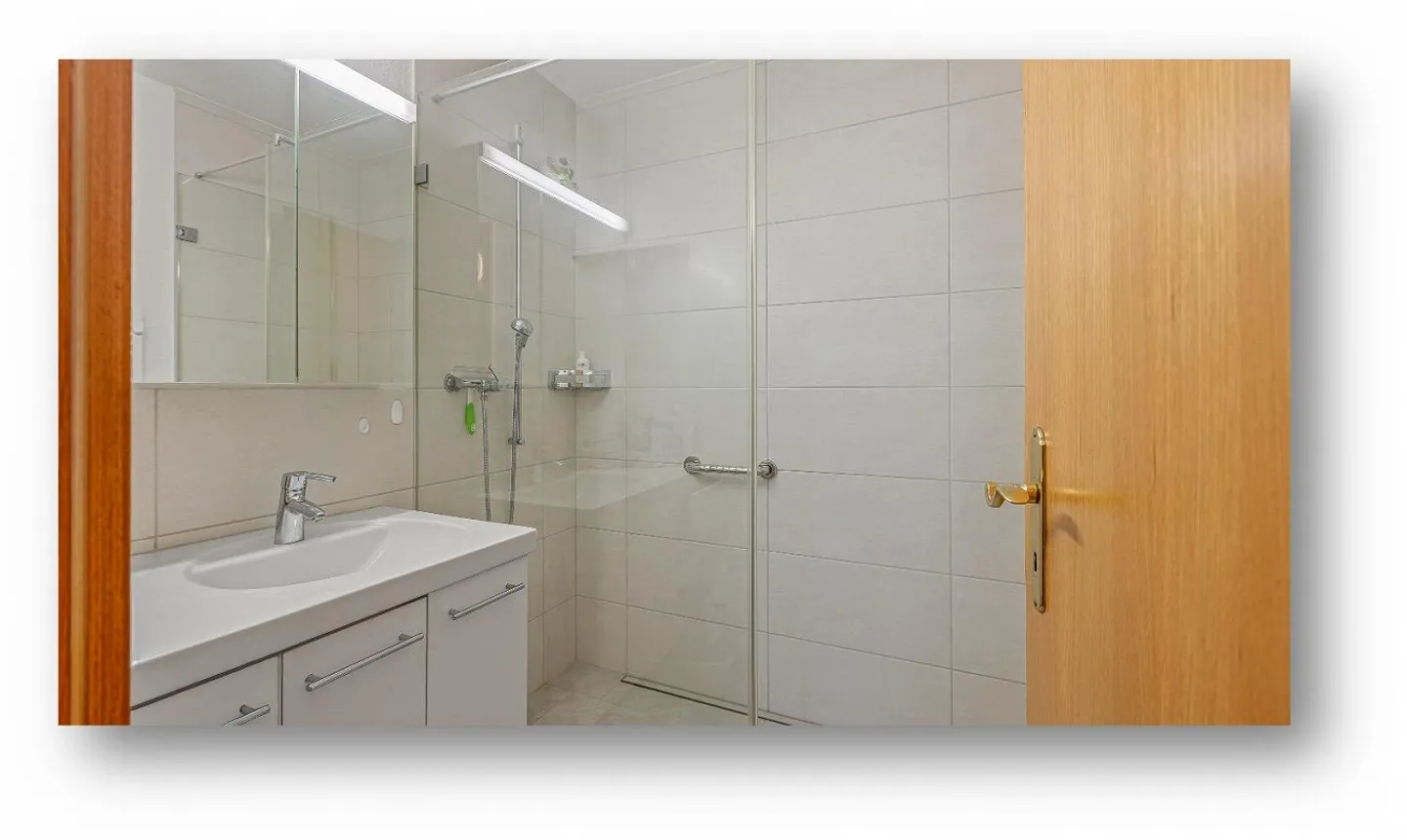 Appartamento affascinante 2½- (3½-) camere con balcone a Zollikon - Foto 6 di 7