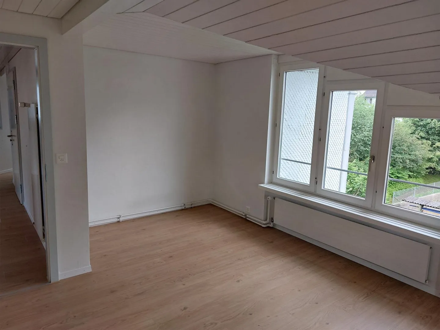 Zentrumsnahe 3.5 Zimmer Dachwohnung mit Charme - Foto 7 von 10