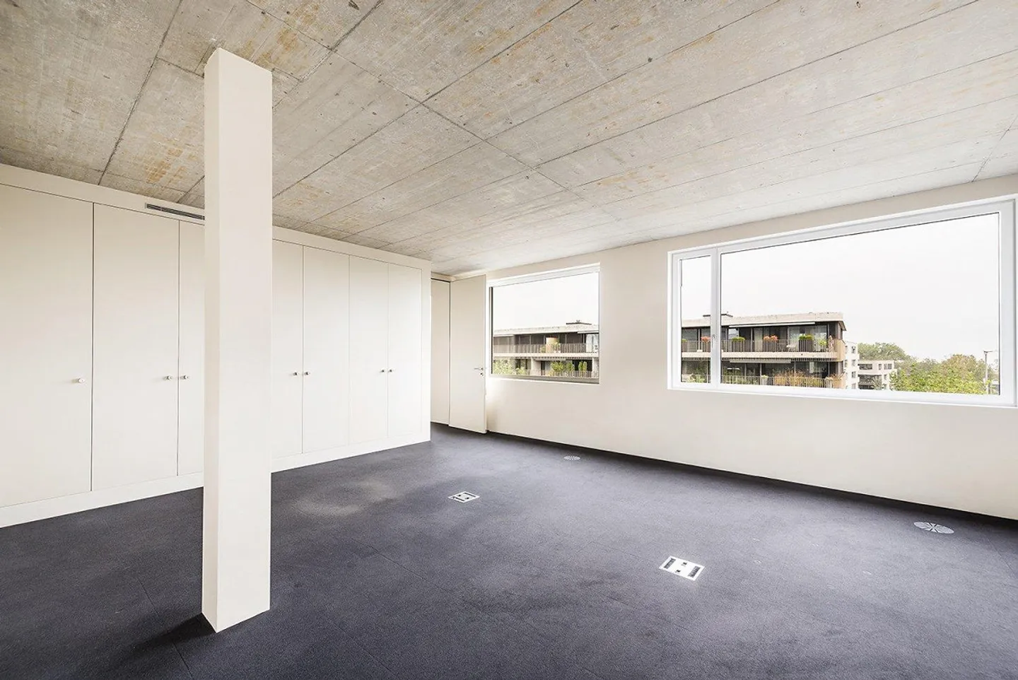 Idealer Standort in modernem Geschäftshaus! - Foto 2 von 8