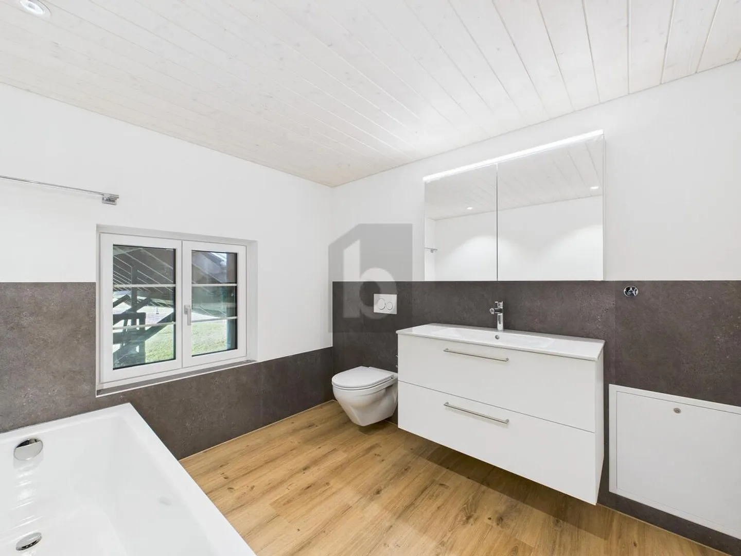 FAMILIENFREUNDLICH MIT VIEL PRIVATSPHÄRE - Foto 4 von 6