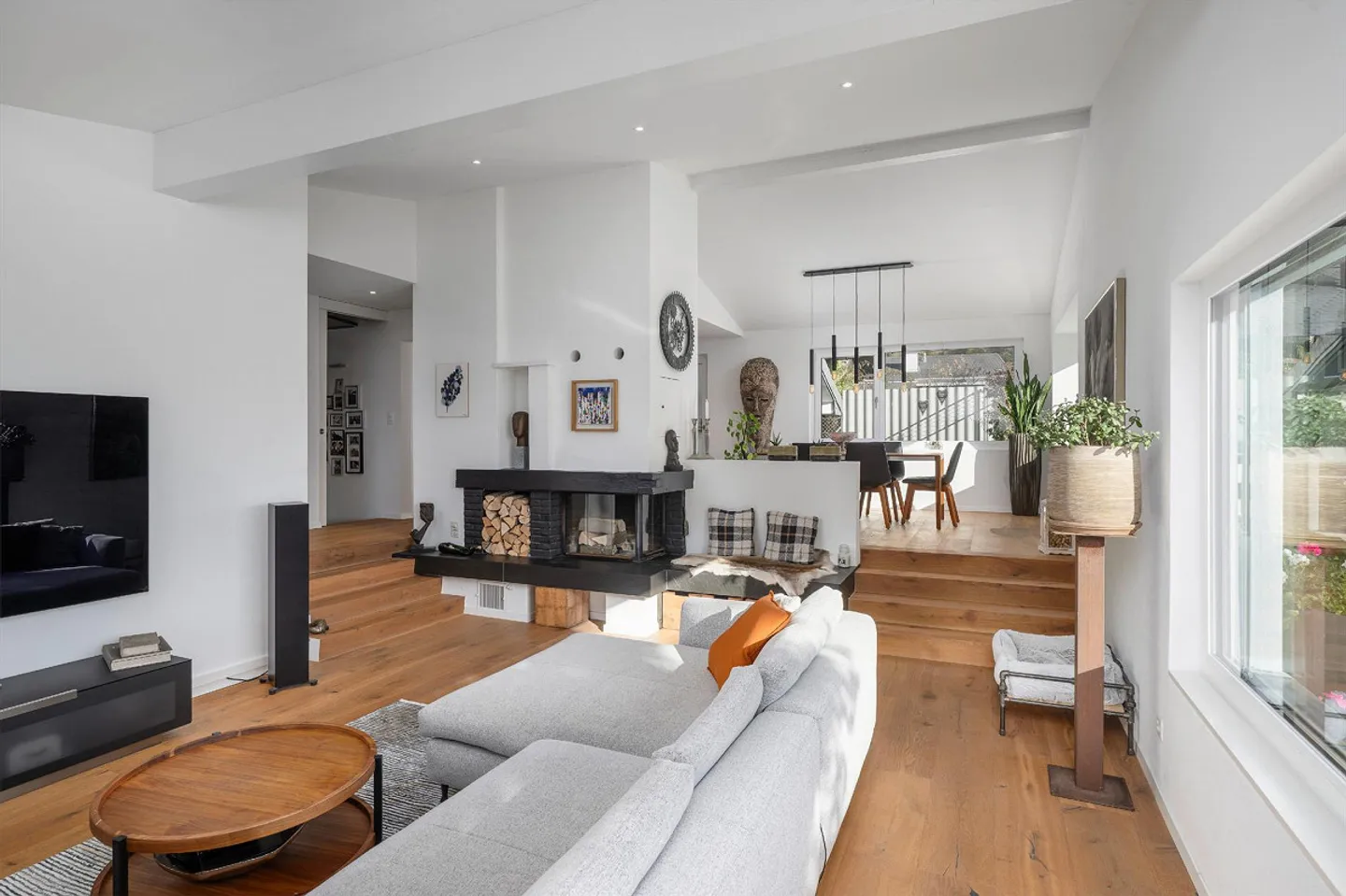 Casa unifamiliare in una posizione tranquilla e adatta alle famiglie - Foto 2 di 8