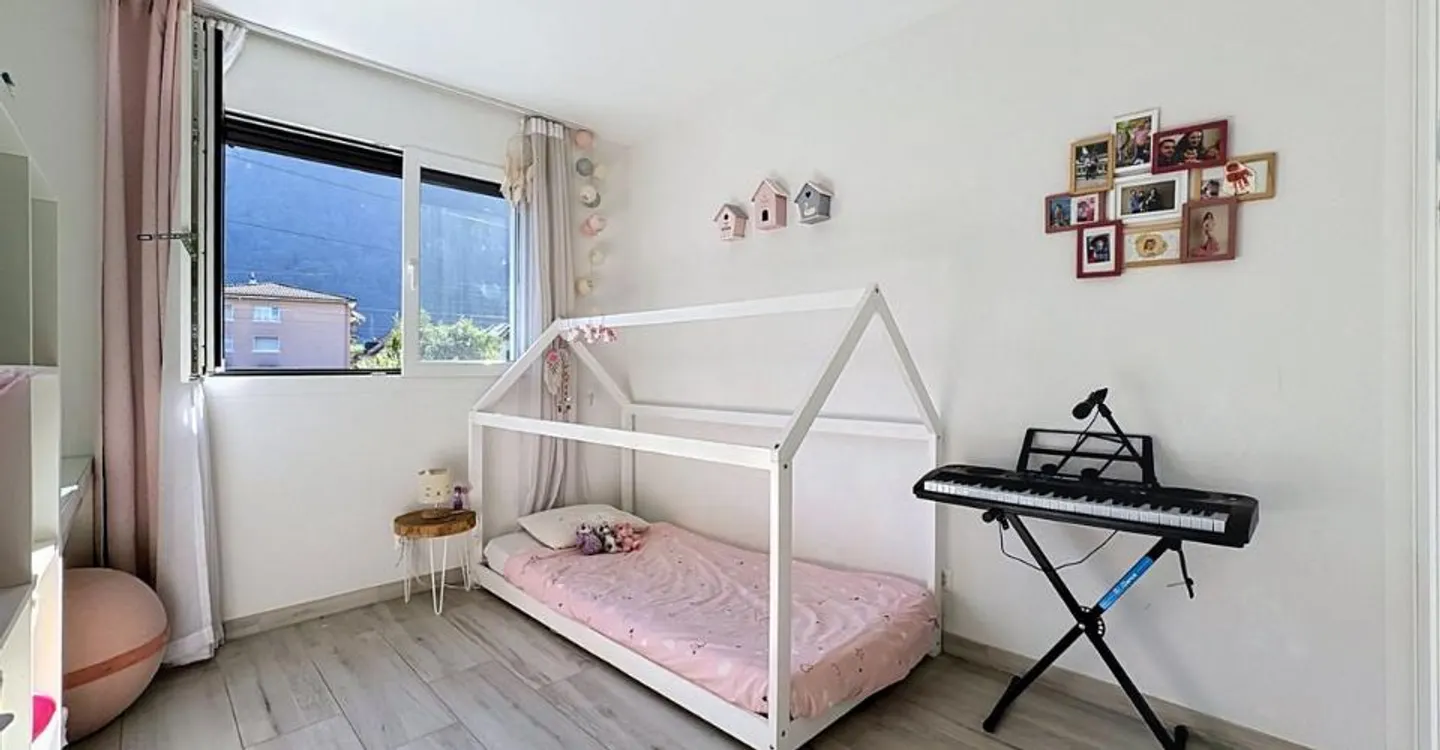 Rare, 4.5 bright rooms, 39 m2 terrace facing South - Photo 6 of 12