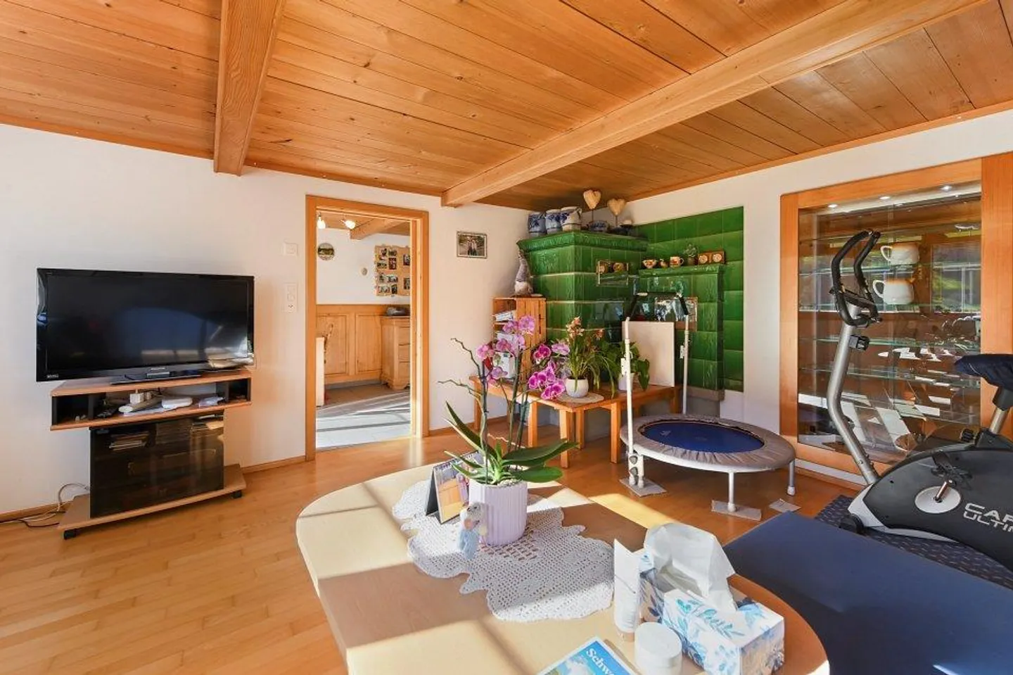 Maison individuelle indépendante avec vue dégagée et espace généreux - Photo 2 sur 13