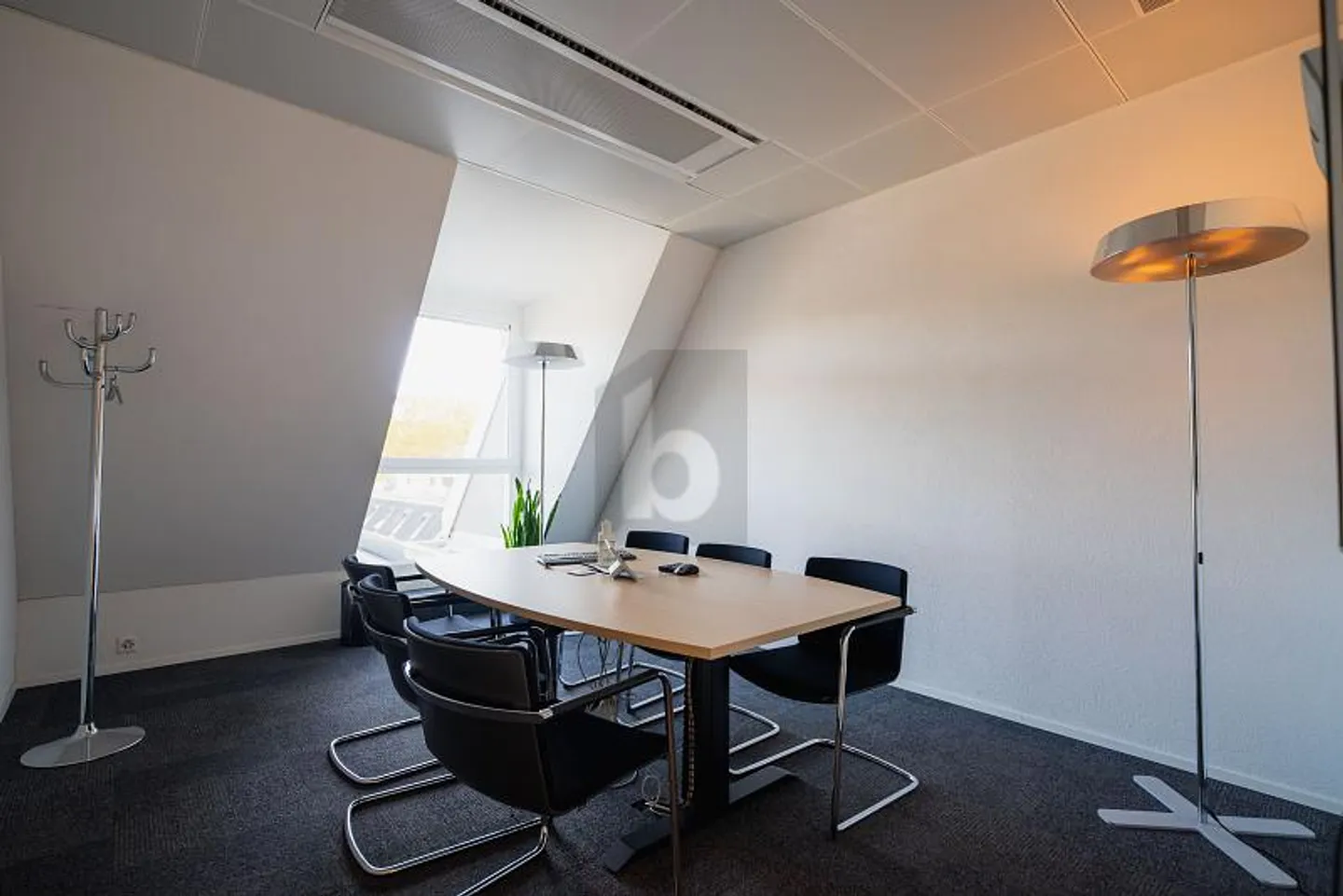 Bureau à louer - Photo 1 sur 6