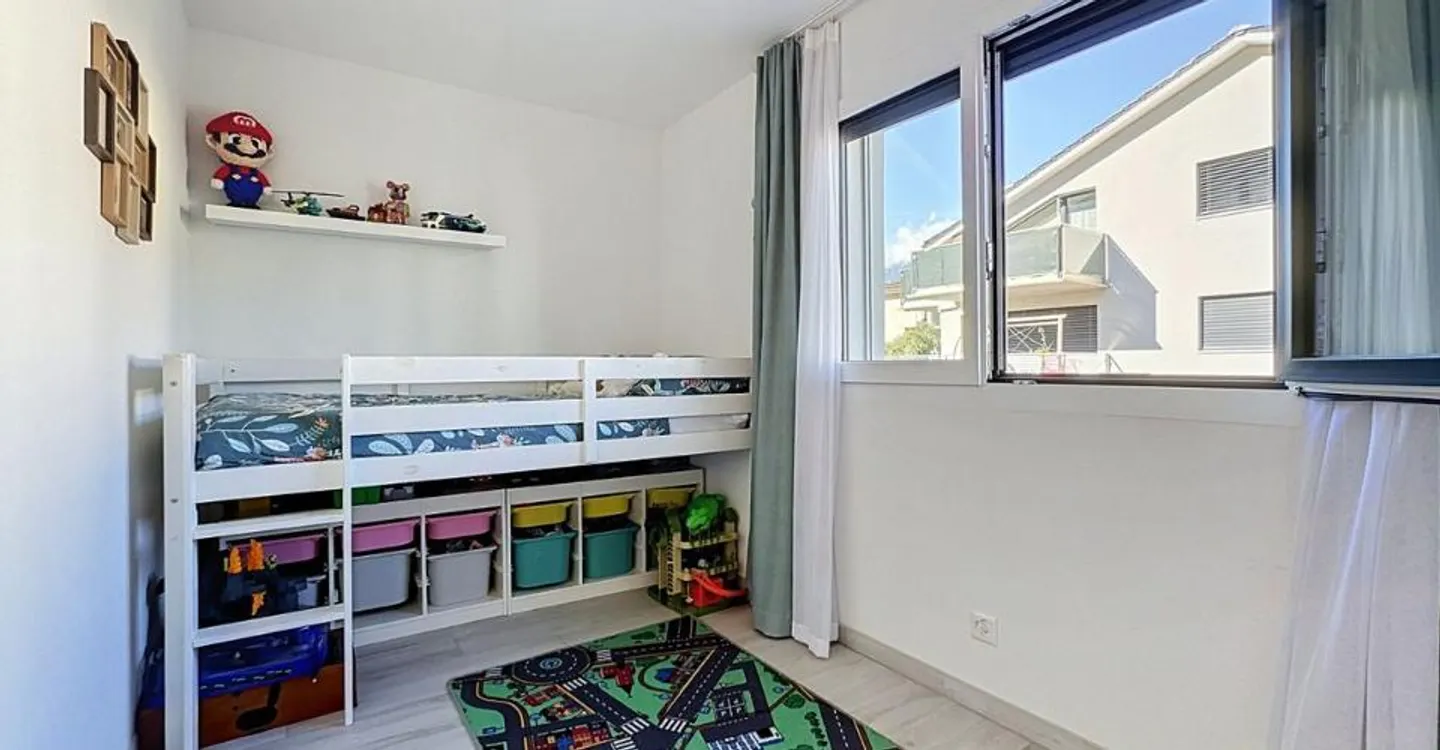 Rare, 4.5 bright rooms, 39 m2 terrace facing South - Photo 8 of 12