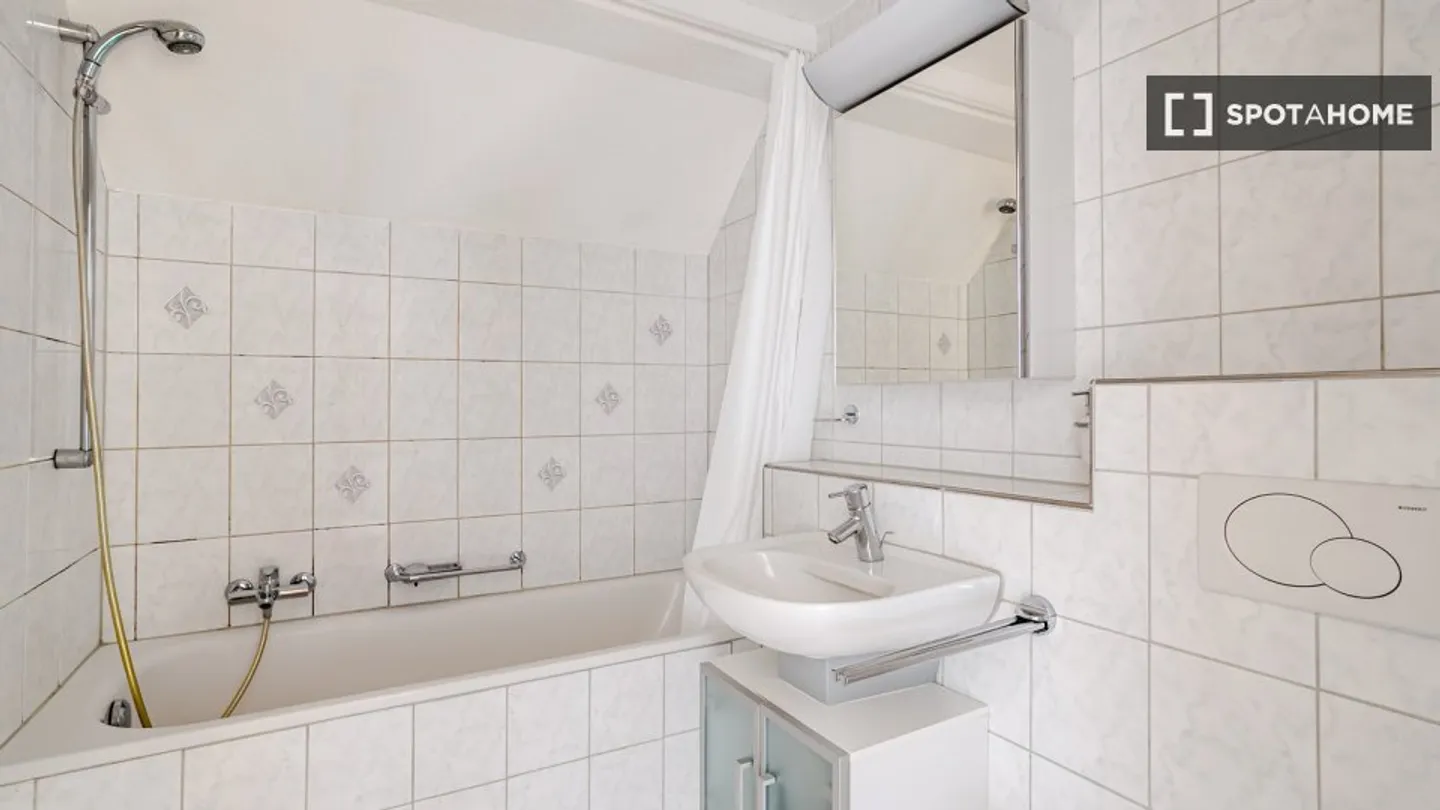 Appartamento in affitto - Foto 13 di 18