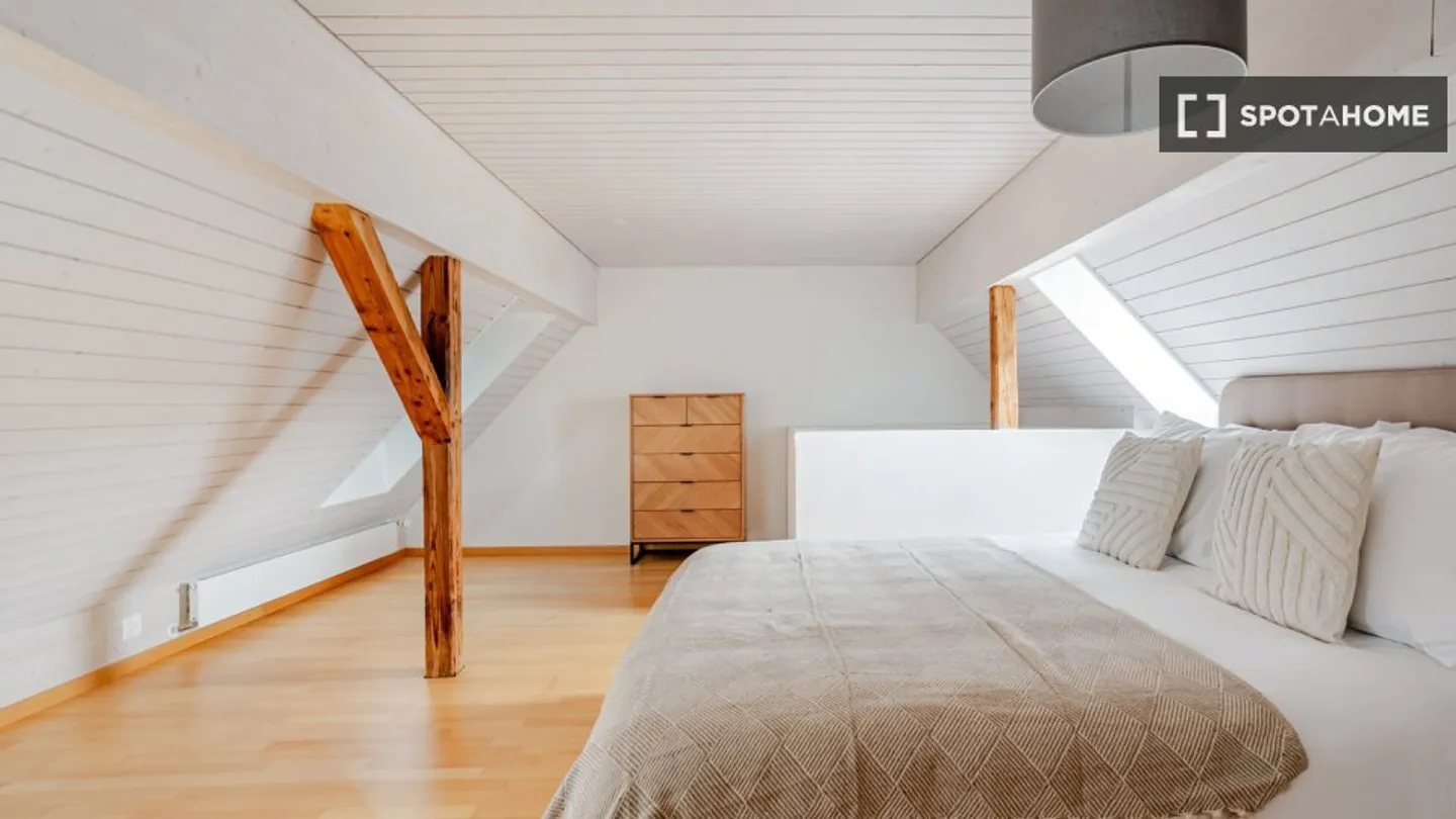 Appartamento in affitto - Foto 9 di 18