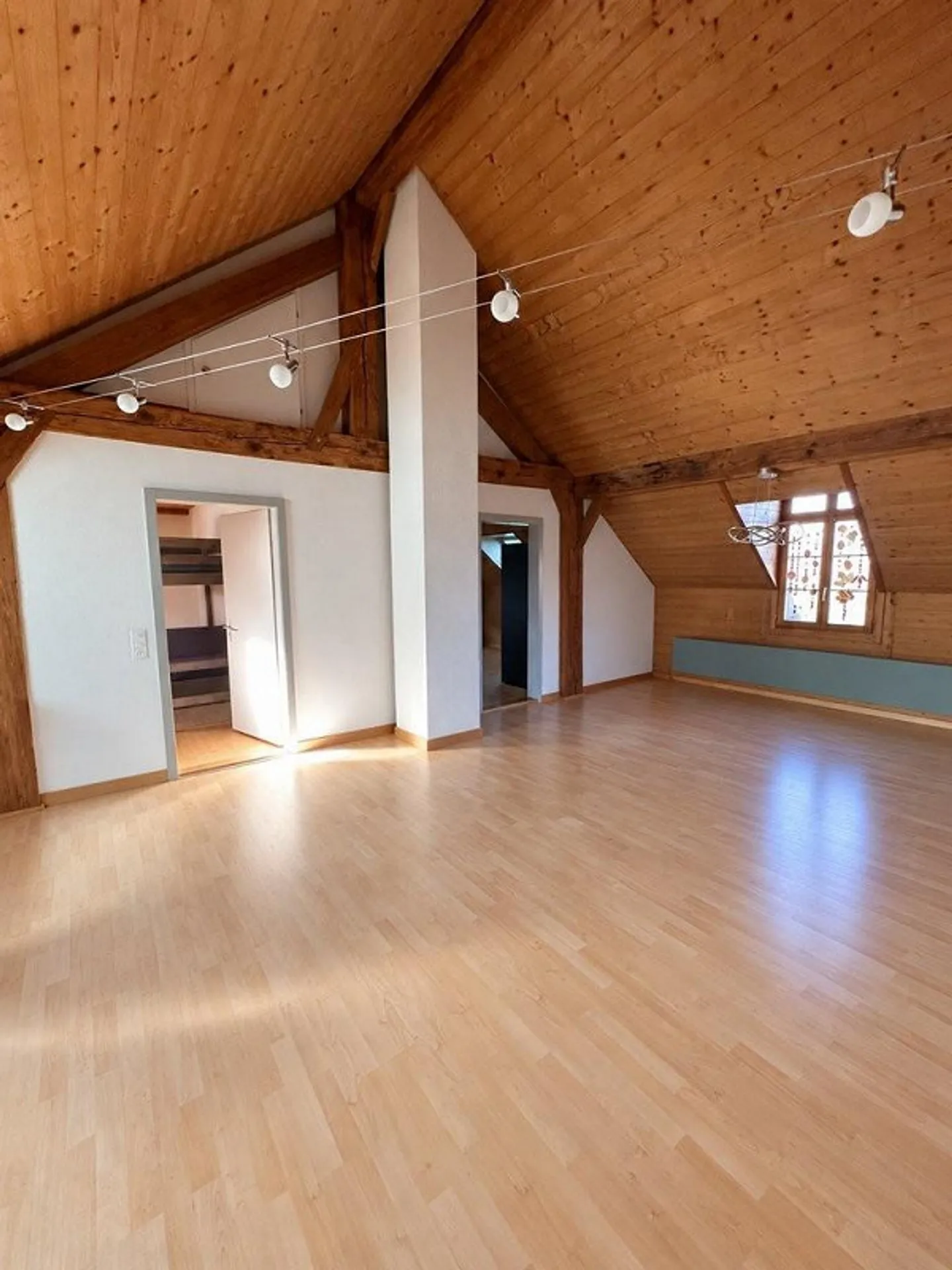 Here your dream home could come true - Photo 2 of 10