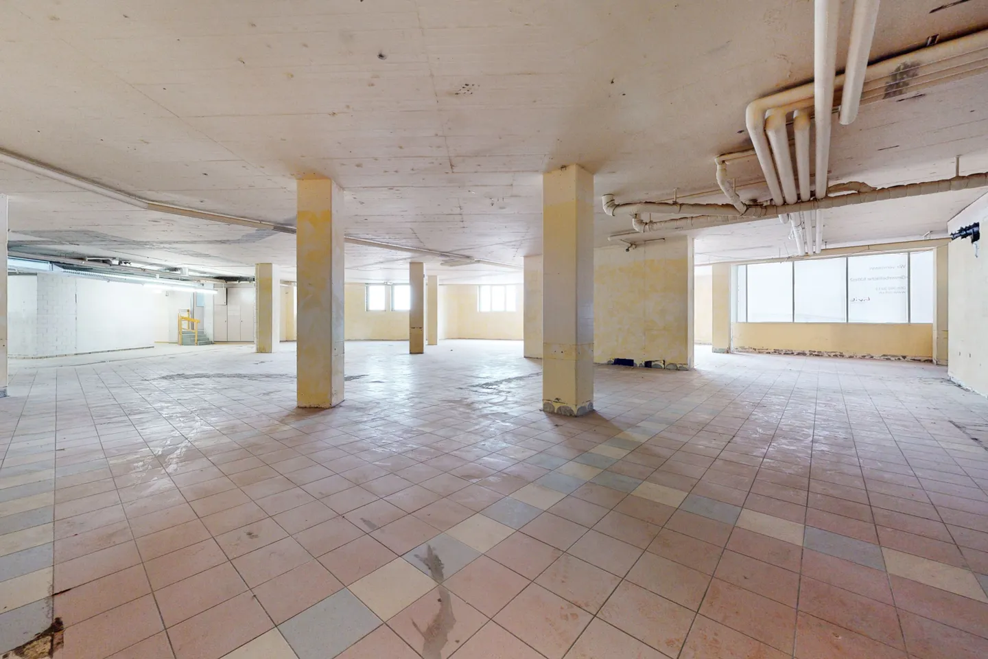 Magasin à louer - Photo 3 sur 3