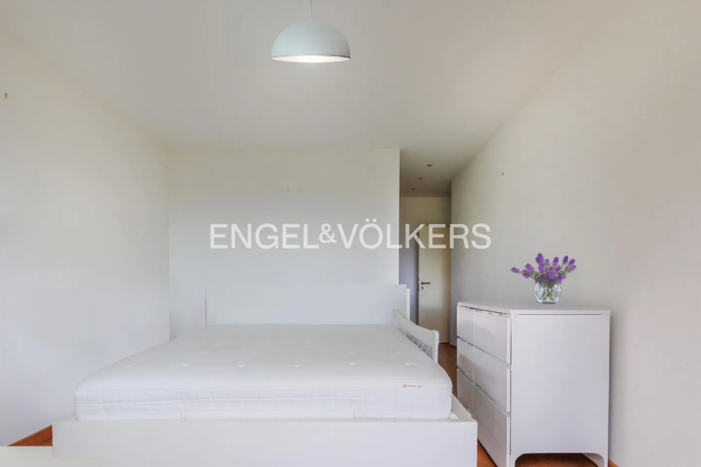 Appartamento luminoso ed elegante con magnifica vista sul lago - Foto 11 di 13