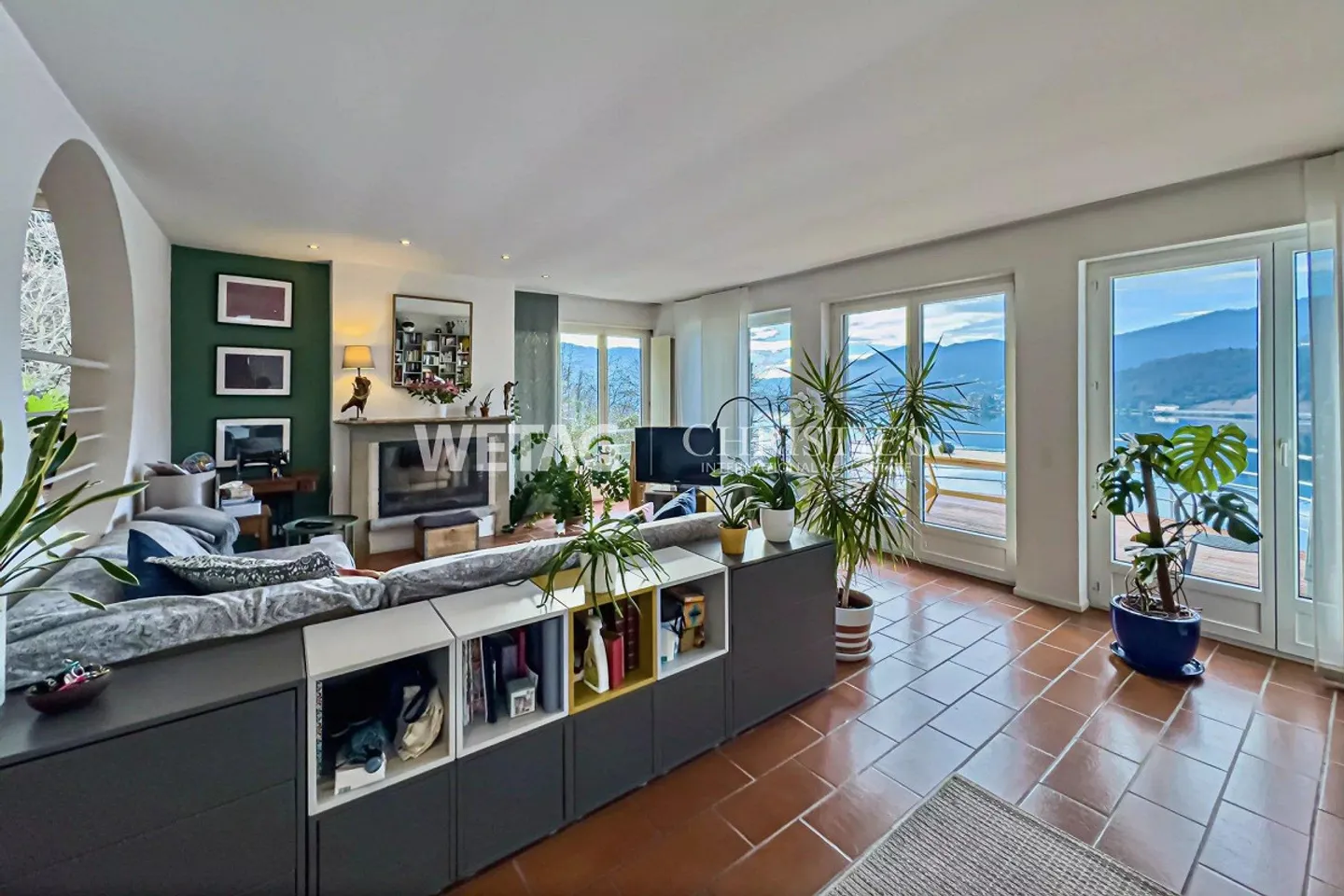 Charming small villa with outdoor pool, lake view in Montagnola for sale - Photo 3 of 13