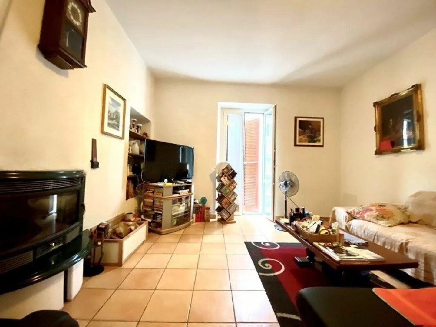 Rinnovata casa indipendente in zona verdeggiante e tranquilla - Foto 10 di 11