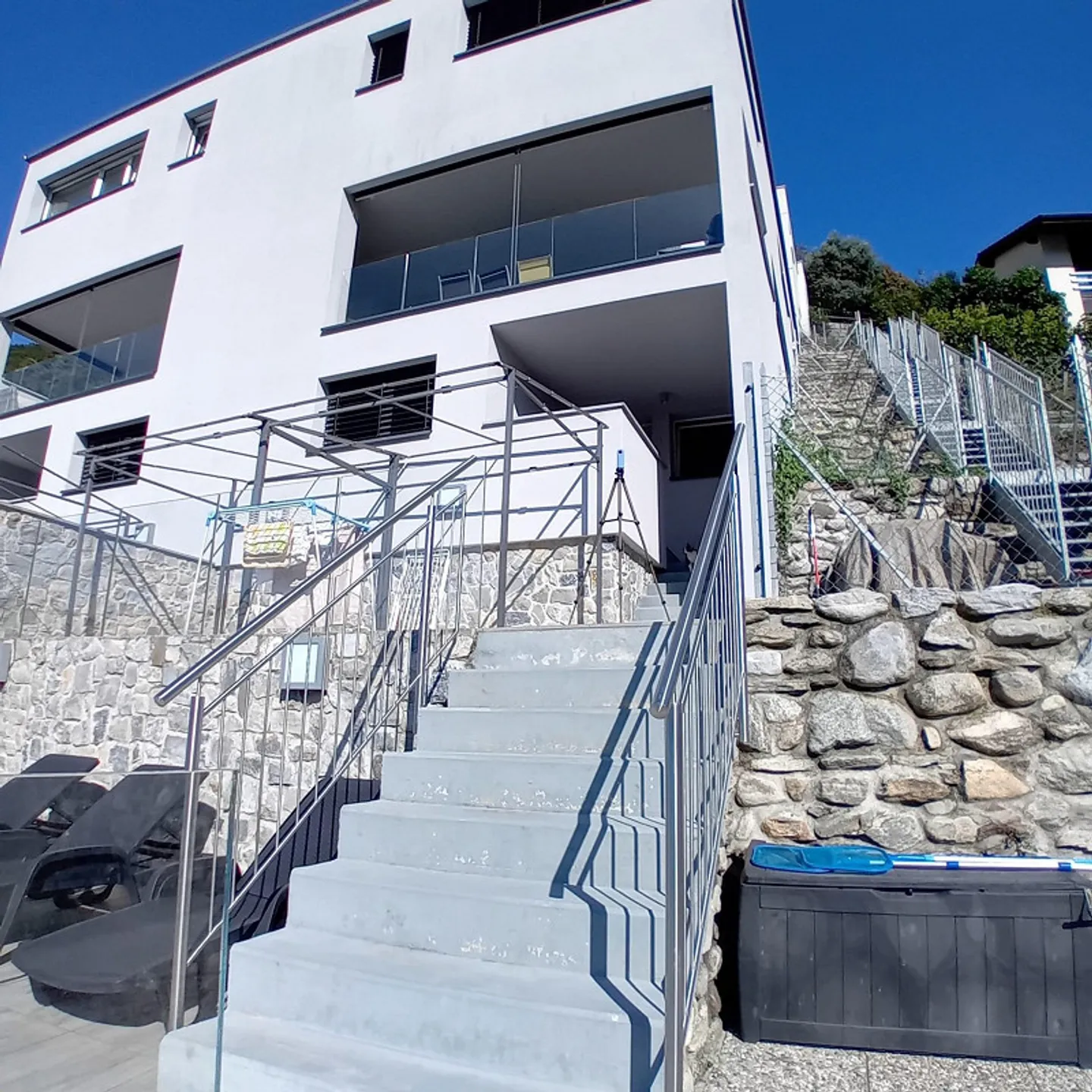 Doppelhaushälfte mit privatem Pool in Sementina - Foto 3 von 24