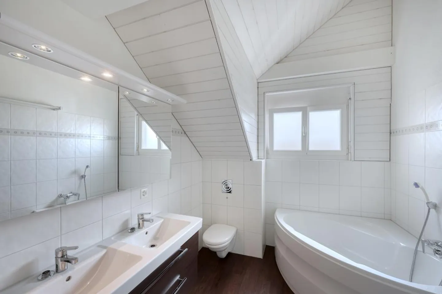 Bright Maisonette Apartment - Close to the City & Quiet - Photo 4 of 8