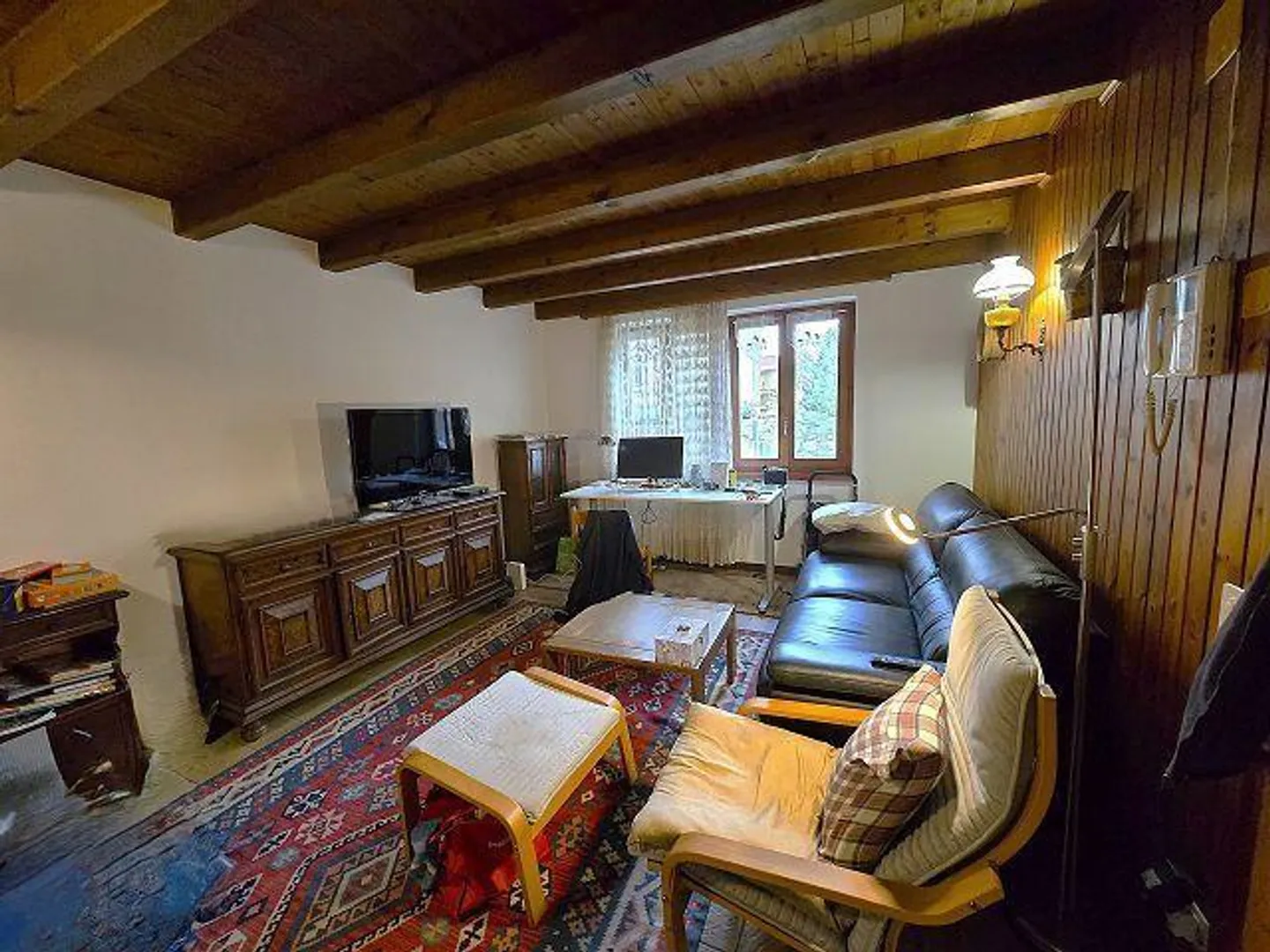 Single-family house with garden and 2 rustic buildings to renovate, very sunny and quiet - Photo 4 of 33