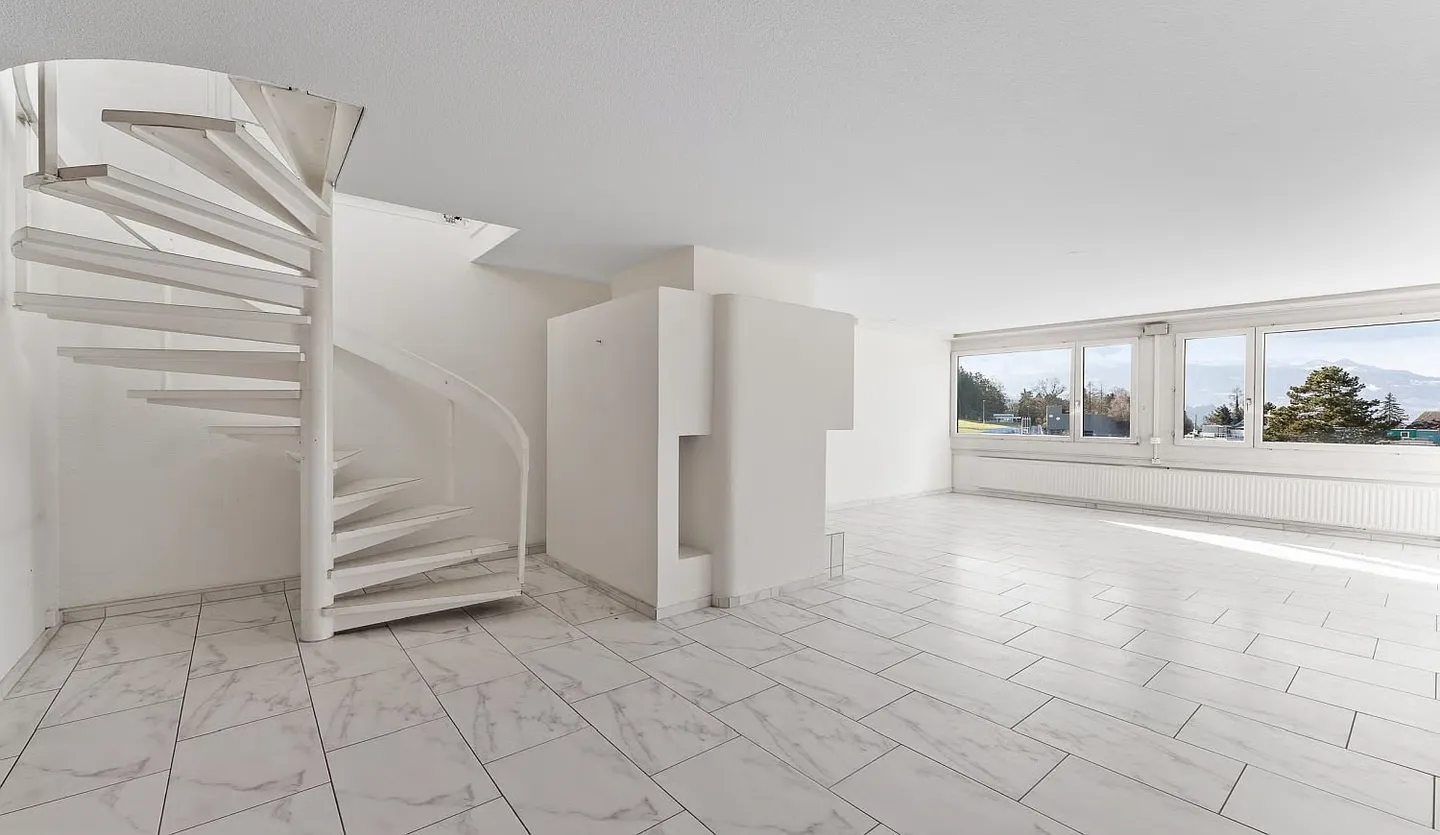 EXKLUSIVE 6.5-ZIMMER-ATTIKA-MAISONETTE IN DER STADT LUZERN – VIEL RAUM FÜR IHRE WOHNIDEEN ***** - Photo 4 sur 19