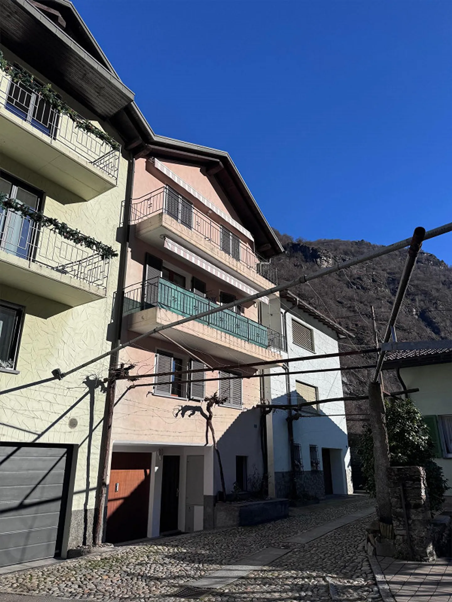 Cozy 3.5-room apartment in Giornico - Photo 10 of 10