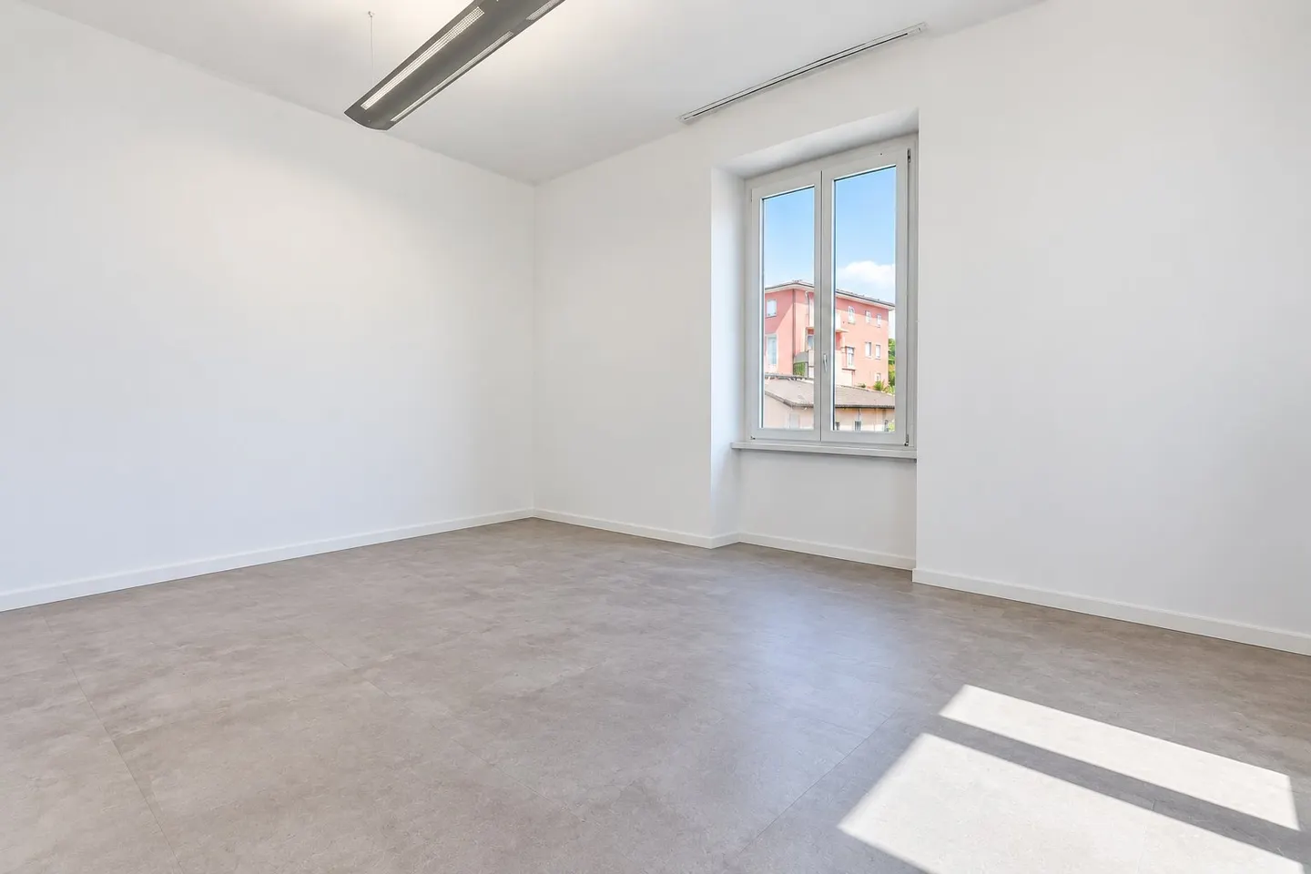 Elegantes Büro in Lugano - Foto 6 von 7