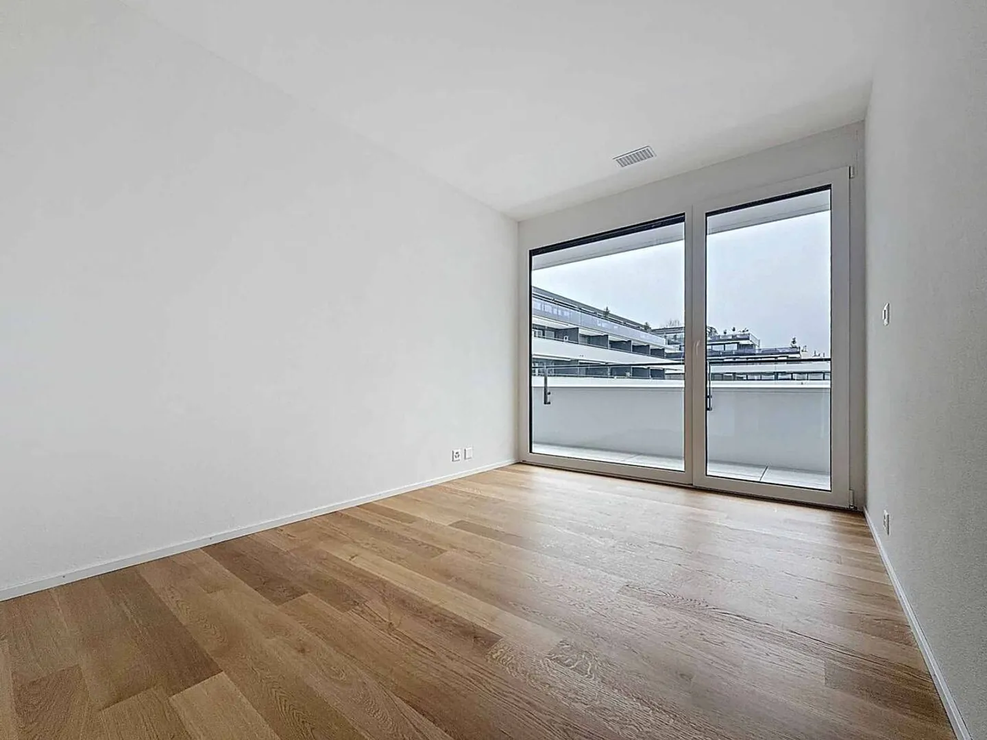 New promotion: 4.5 room apartment with covered balcony - Photo 4 of 13