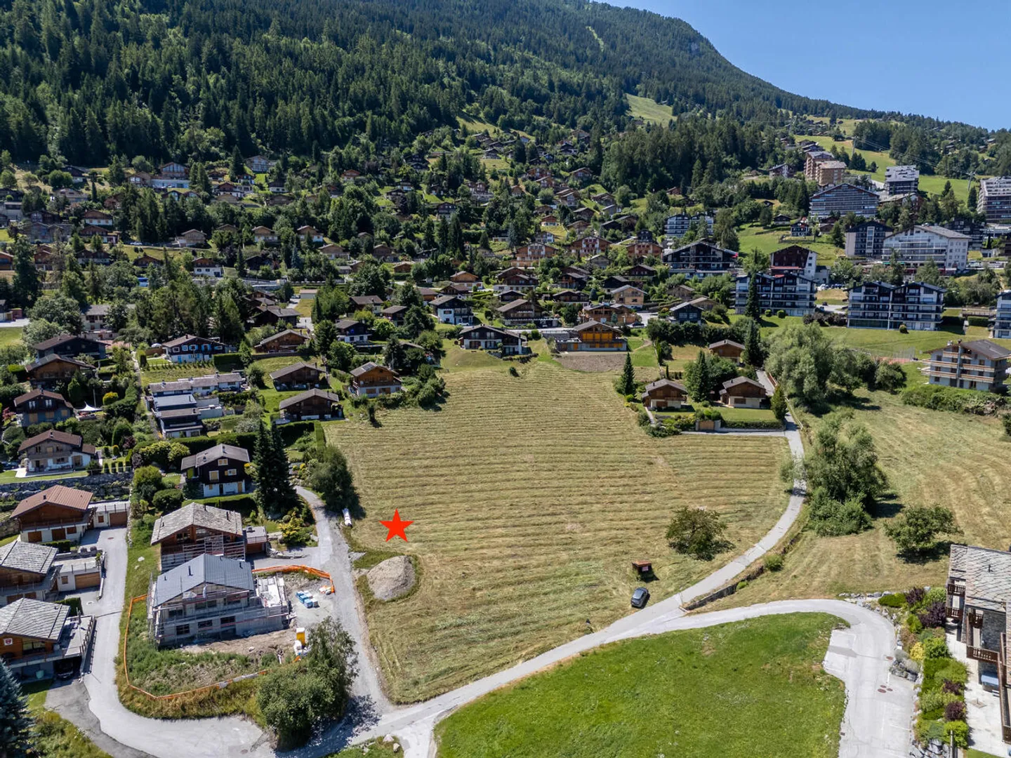 Serviced land free of mandate in a residential area very close to the center - Photo 7 of 8