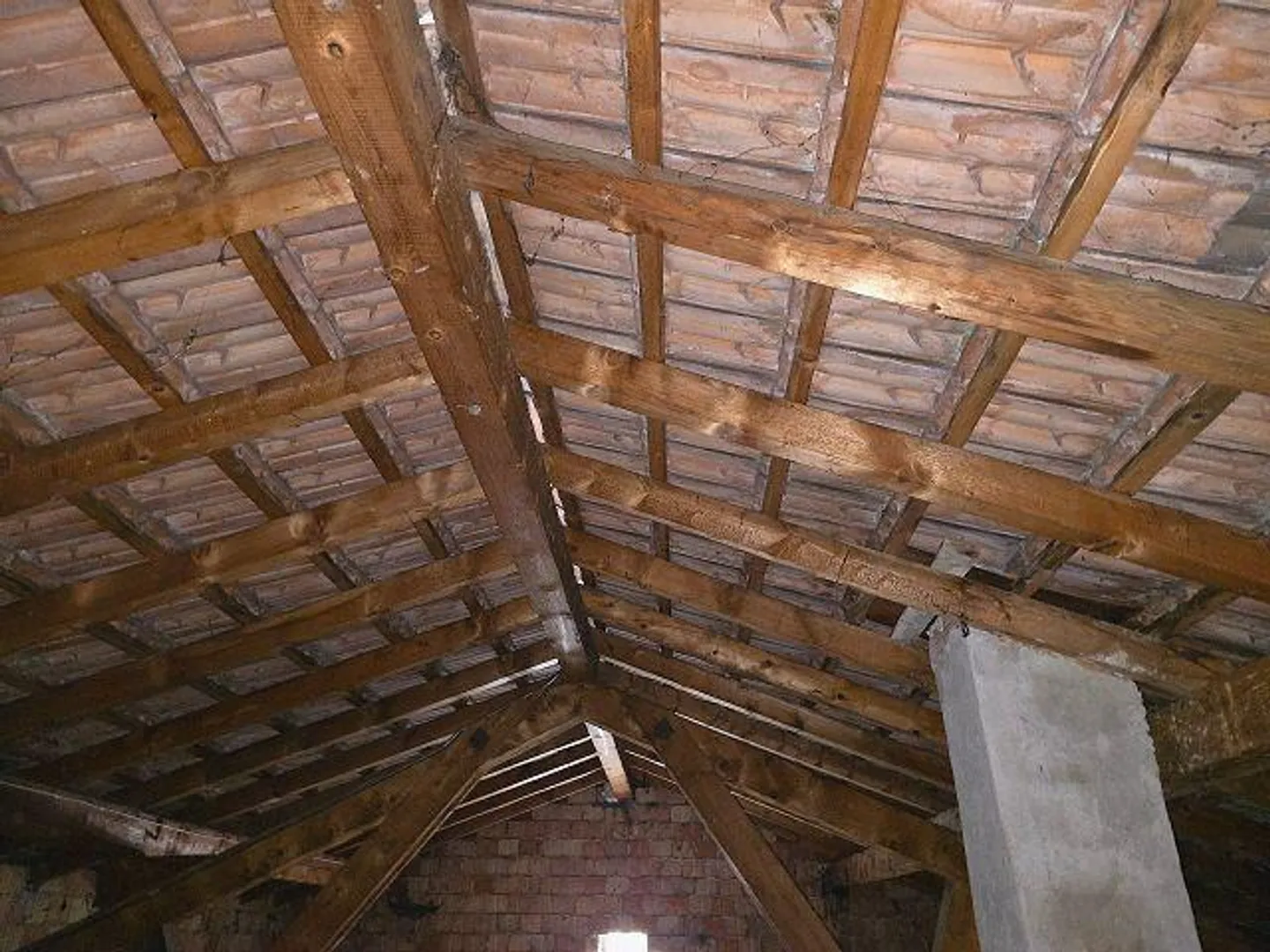 Single-family house with garden and 2 rustic buildings to renovate, very sunny and quiet - Photo 12 of 33