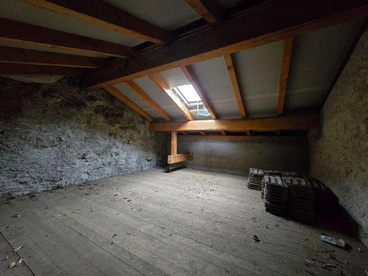 Single-family house with garden and 2 rustic buildings to renovate, very sunny and quiet - Photo 13 of 33