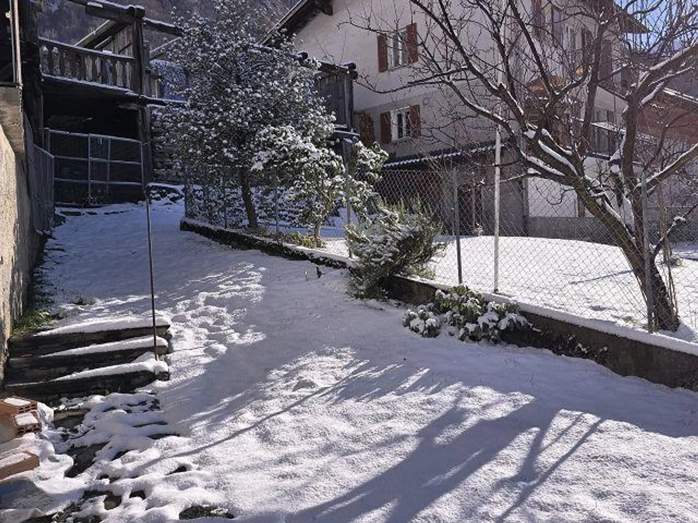 Single-family house with garden and 2 rustic buildings to renovate, very sunny and quiet - Photo 18 of 33