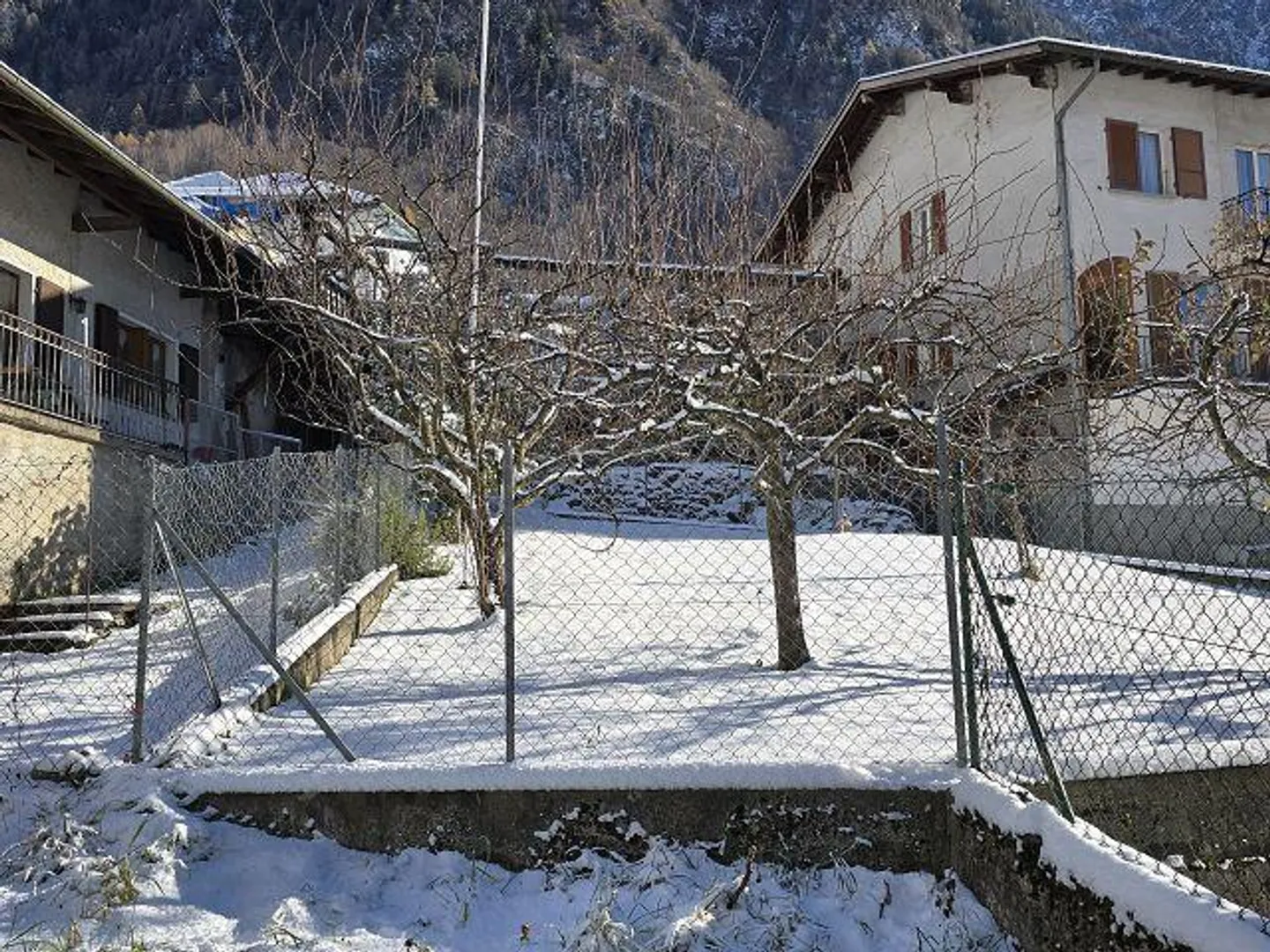Single-family house with garden and 2 rustic buildings to renovate, very sunny and quiet - Photo 19 of 33
