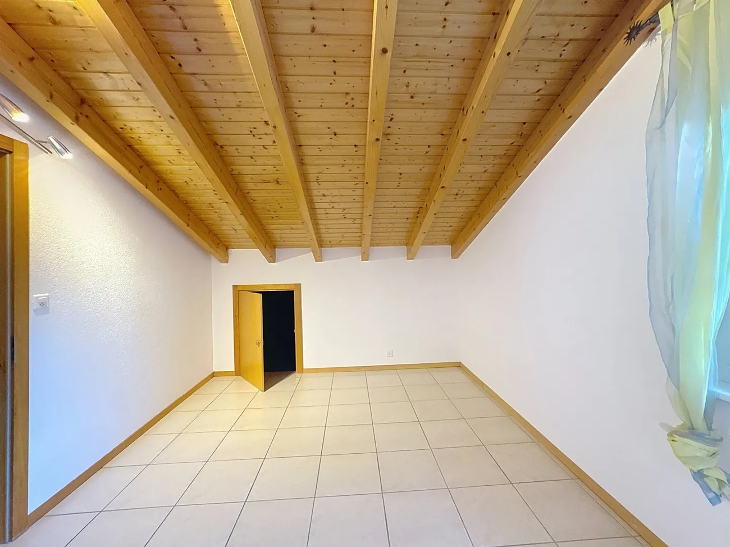 Spacious Family Villa with Sauna - Photo 13 of 26