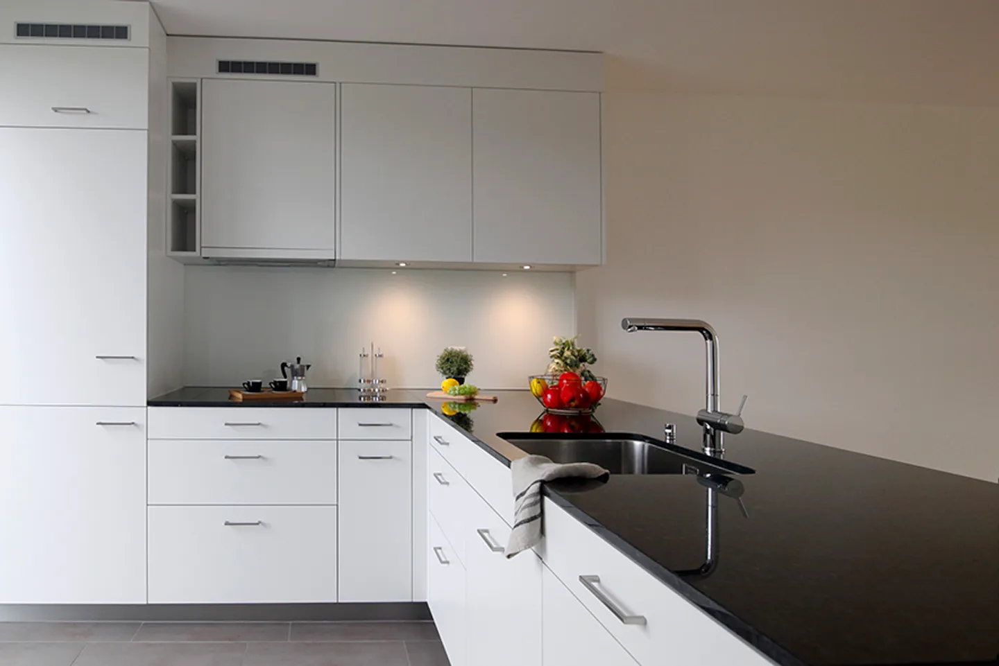 Ampio appartamento singolo - Foto 4 di 8