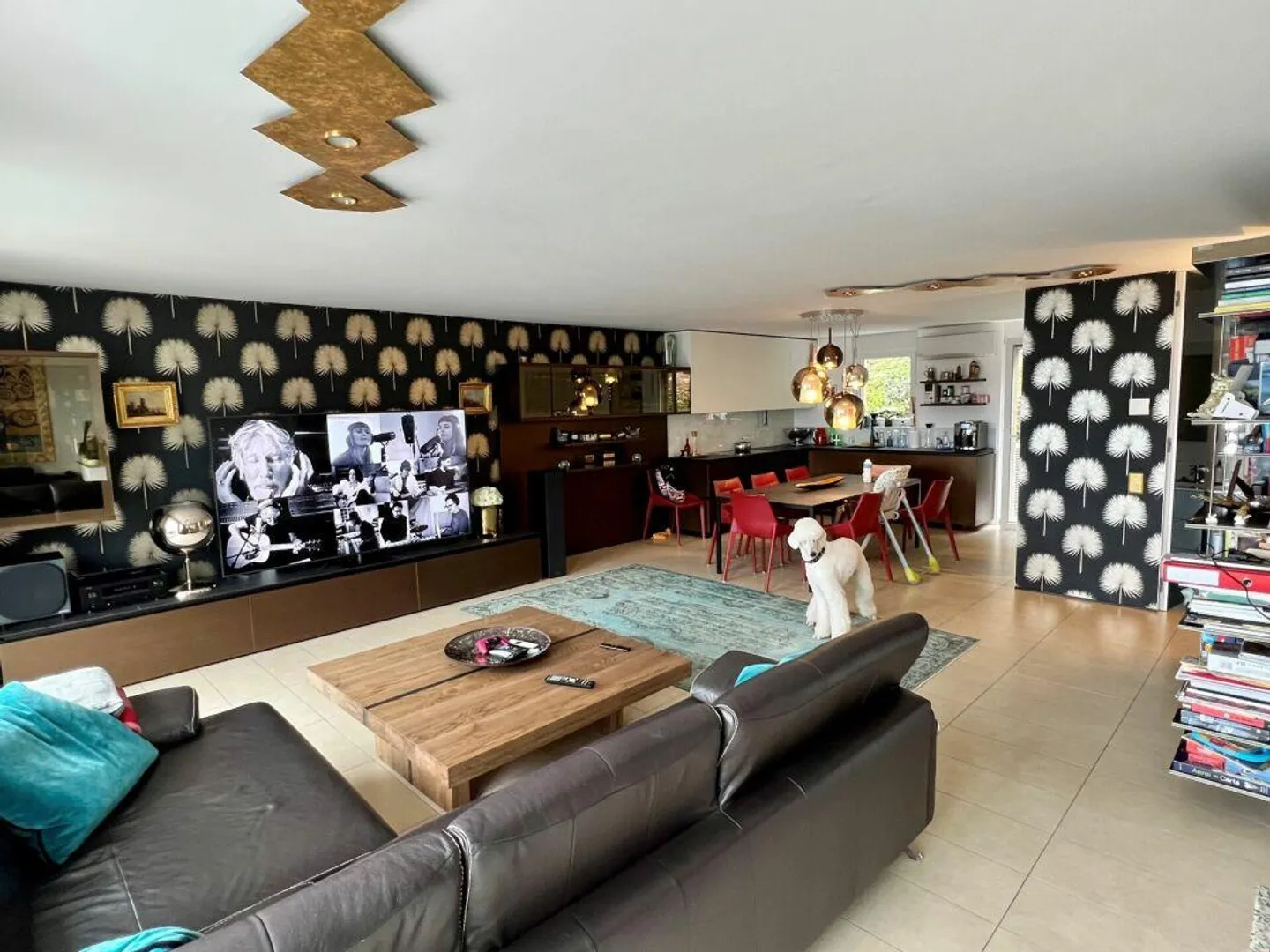 Elegante casa a schiera con vista su Pura - Foto 2 di 11