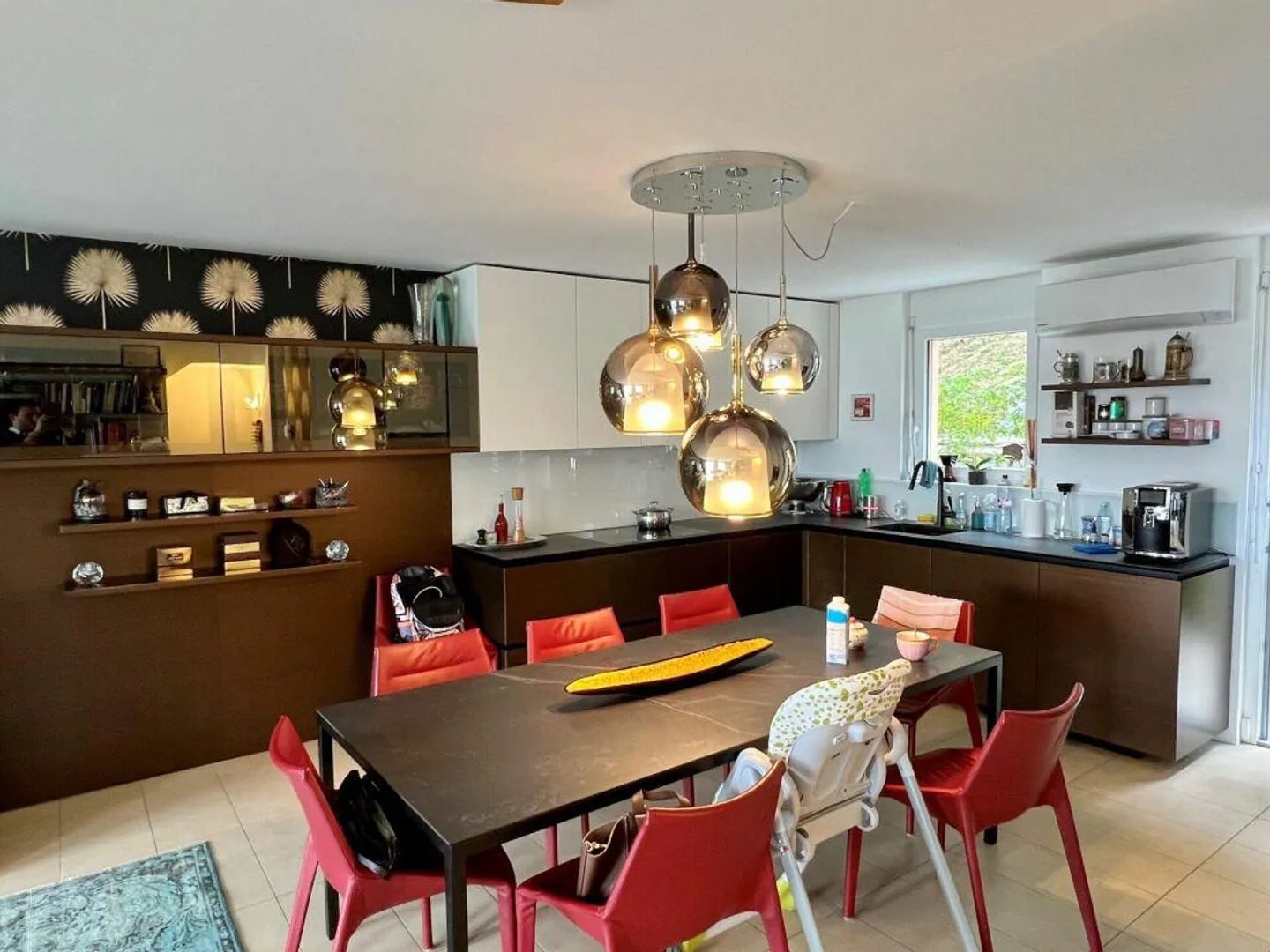 Elegante casa a schiera con vista su Pura - Foto 3 di 11