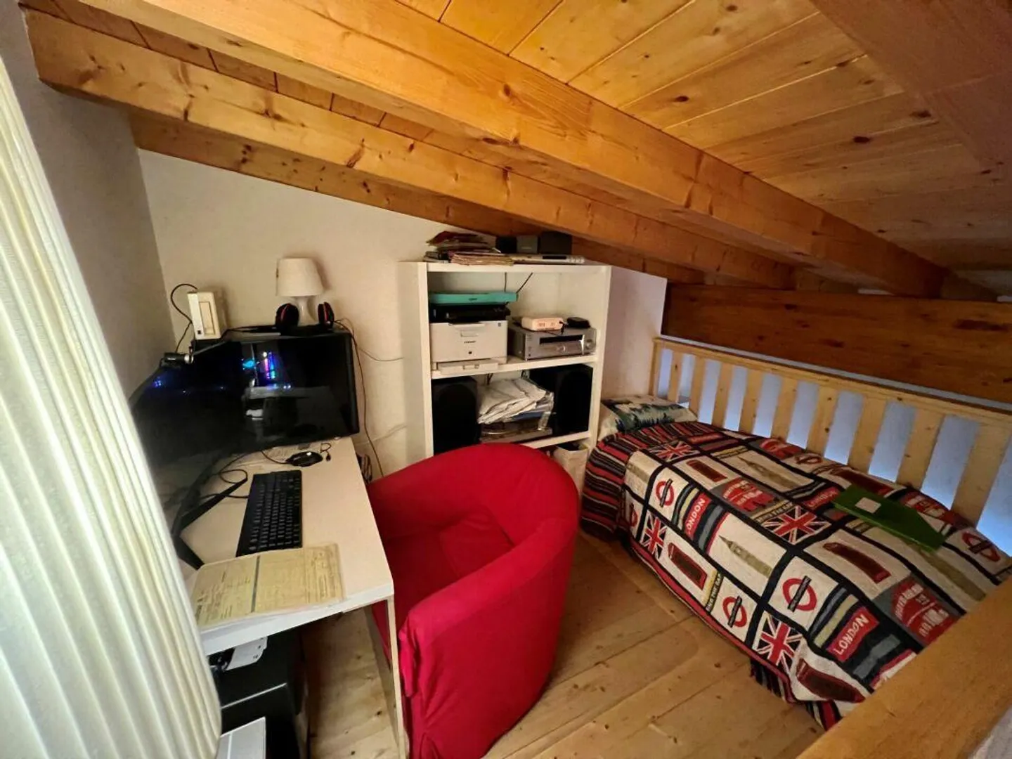 Elegante casa a schiera con vista su Pura - Foto 11 di 11