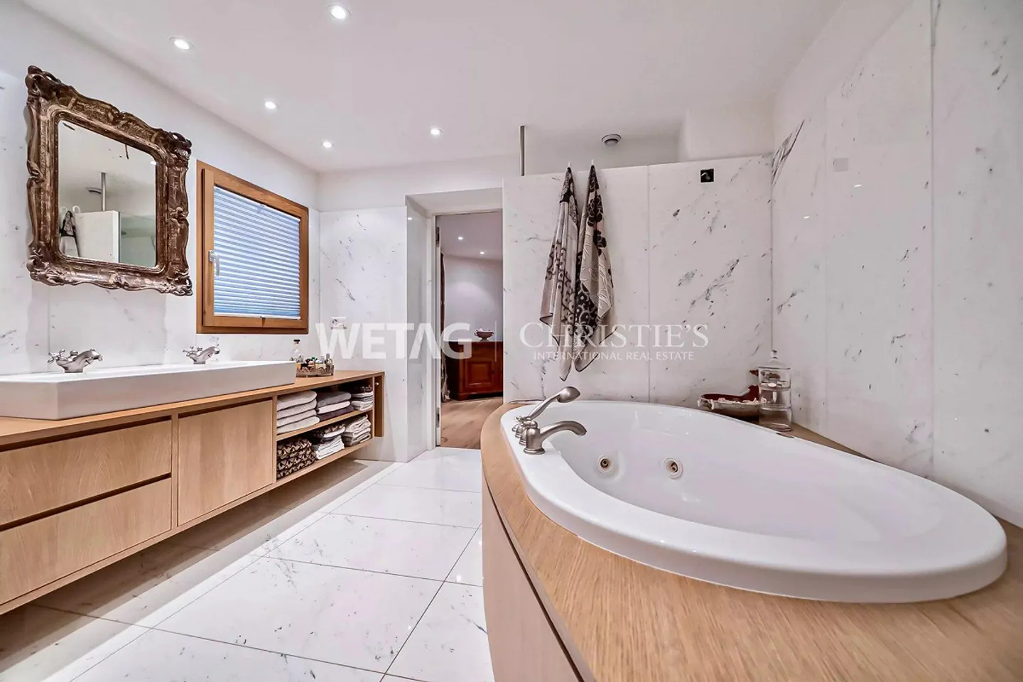 For sale in the center of Lugano-Sonvico elegant house completely renovated - Photo 4 of 10