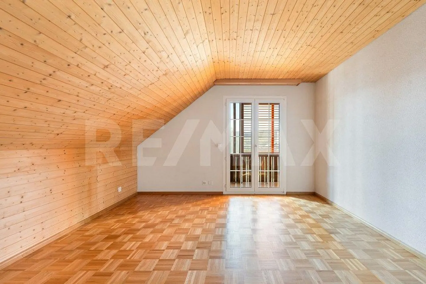 À hauteur d'œil avec l'horizon – Vivre avec une vue et un potentiel ! - Photo 12 sur 12
