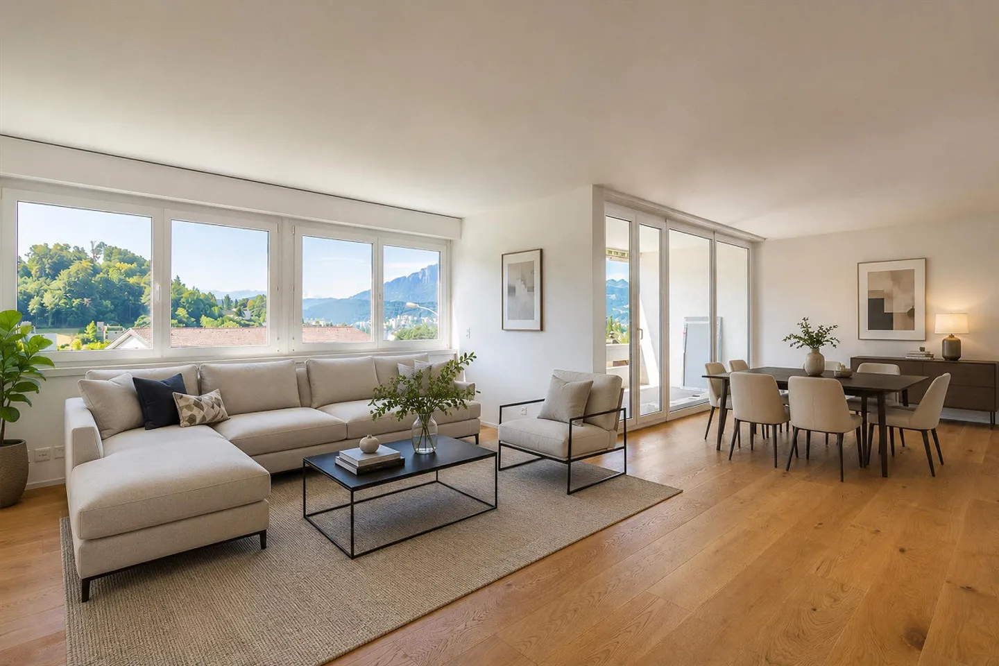 Appartement de 4,5 pièces fraîchement rénové dans un emplacement central - Photo 1 sur 11