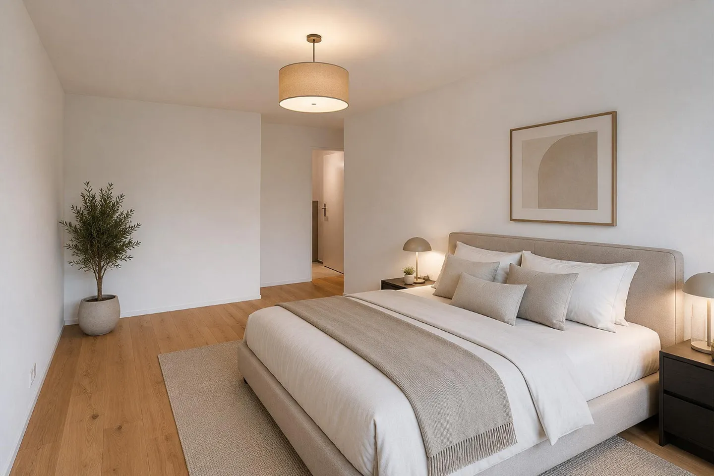 Appartement de 4,5 pièces fraîchement rénové dans un emplacement central - Photo 3 sur 11